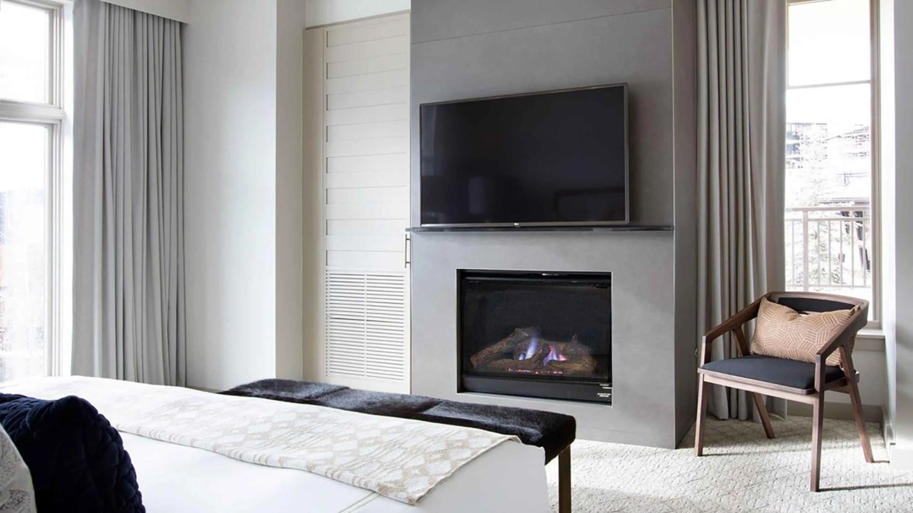 Photo of the whole room in Viceroy Snowmass