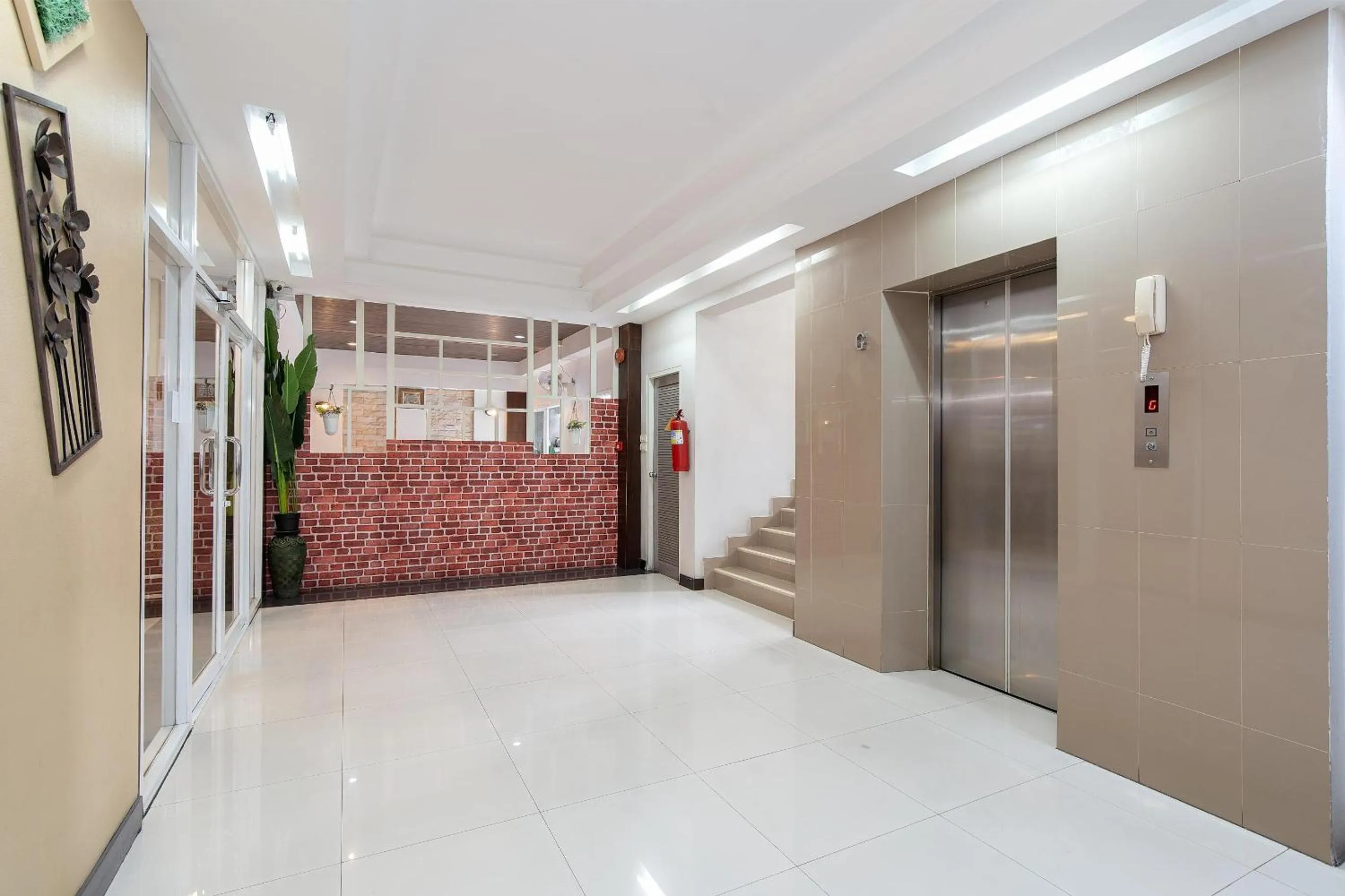 elevator in P-Park Suvarnabhumi