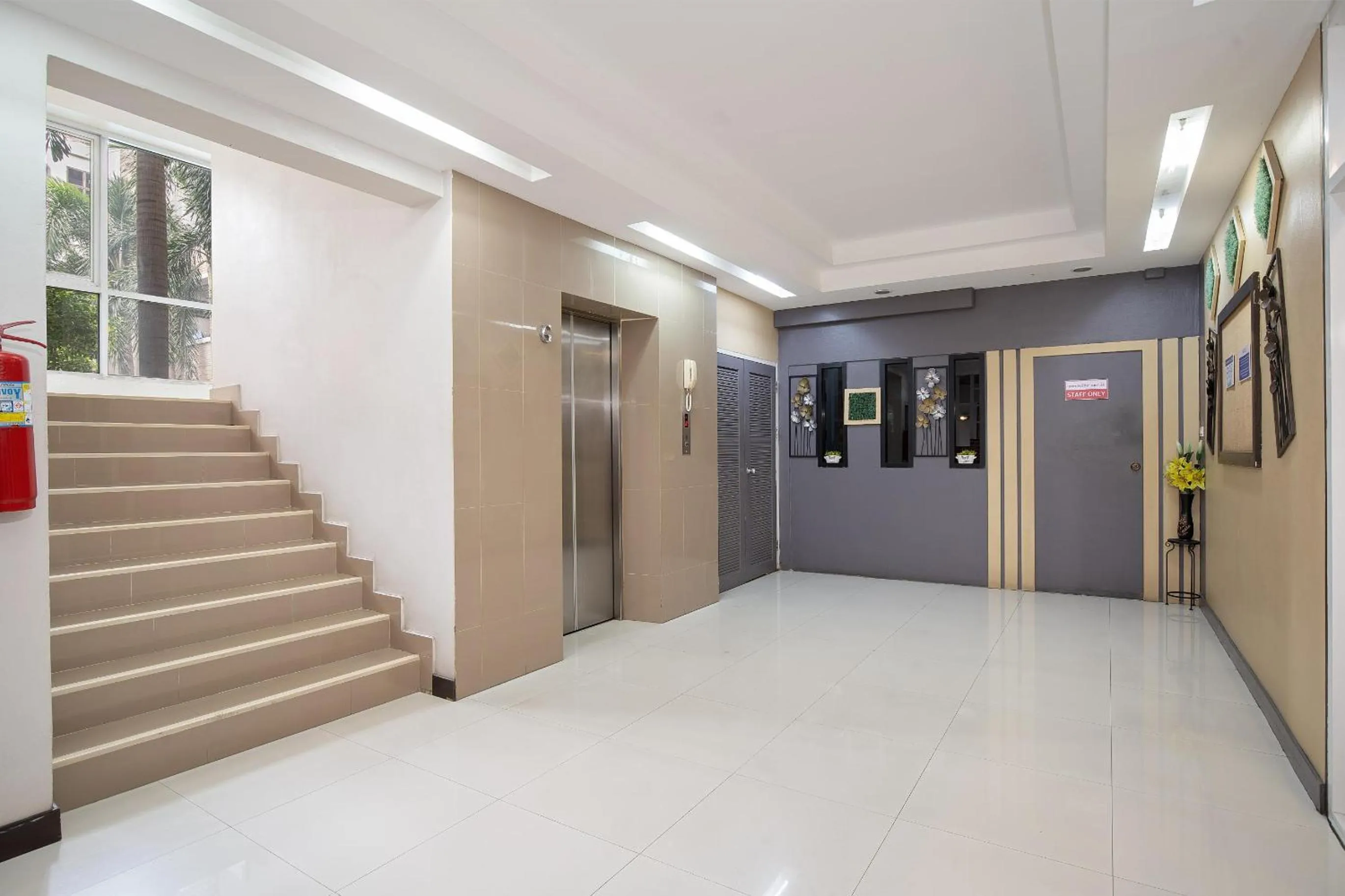 elevator in P-Park Suvarnabhumi