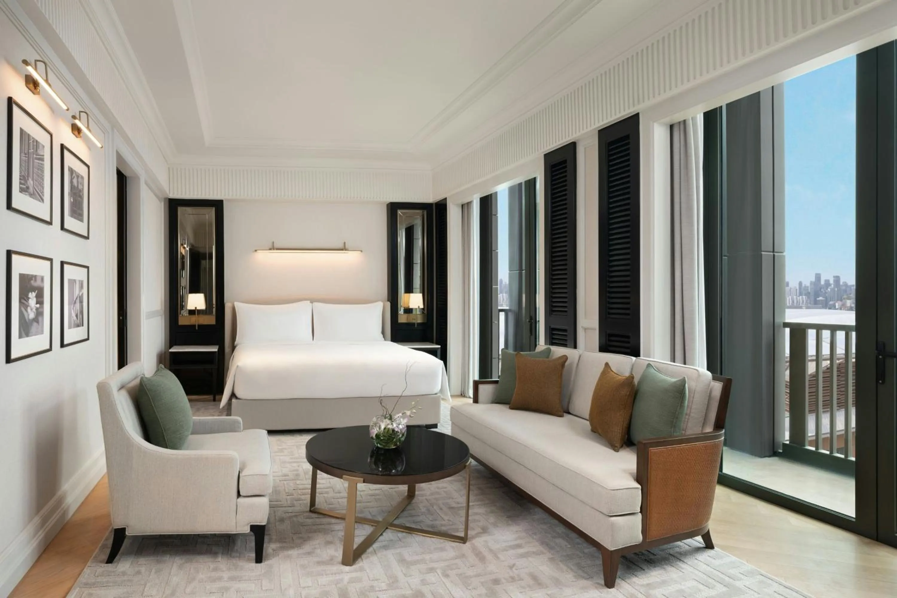 Photo of the whole room, Bed in The Laurus, a Luxury Collection Resort, Singapore