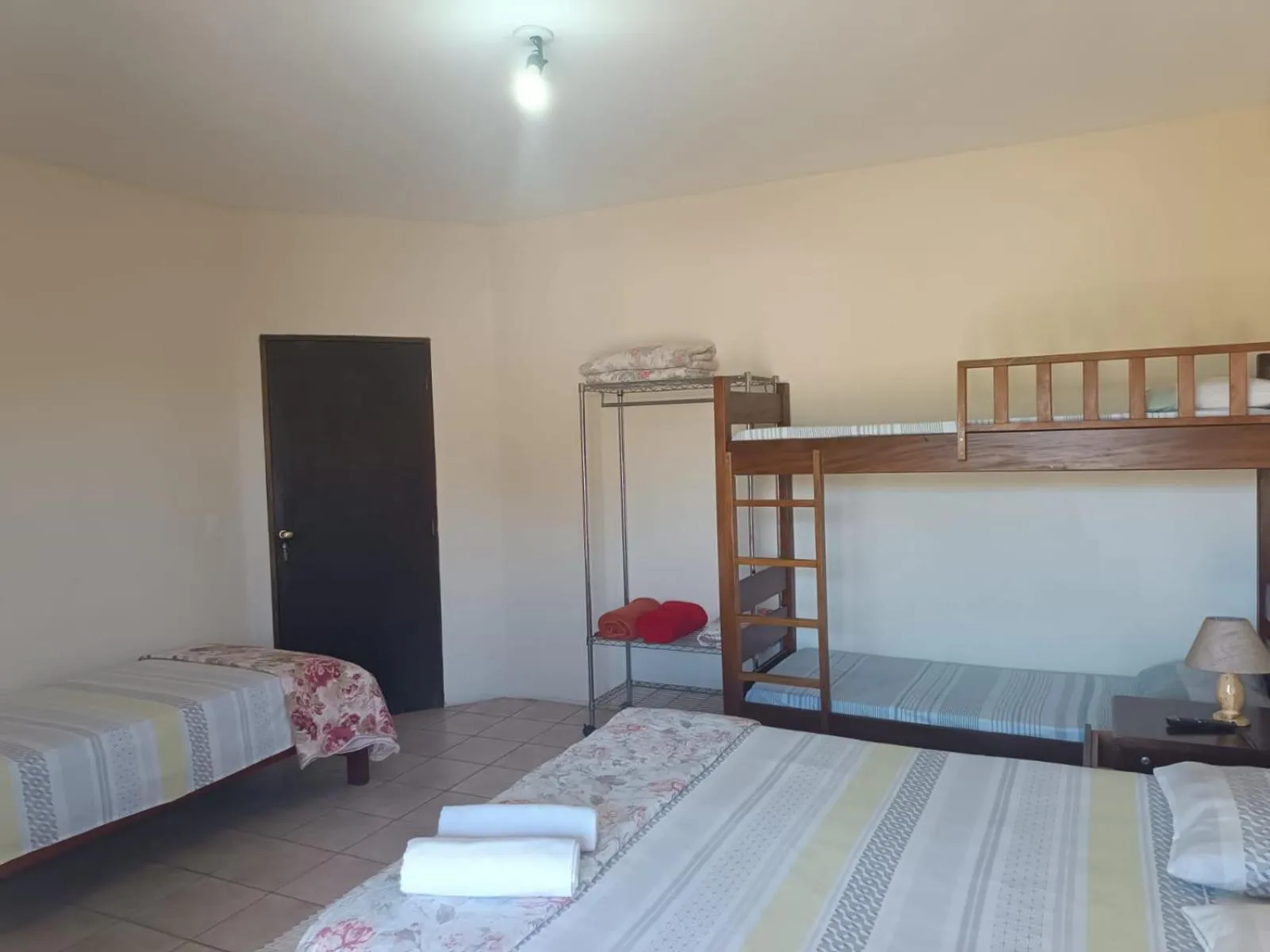 Photo of the whole room, Bed in Pousada Primavera