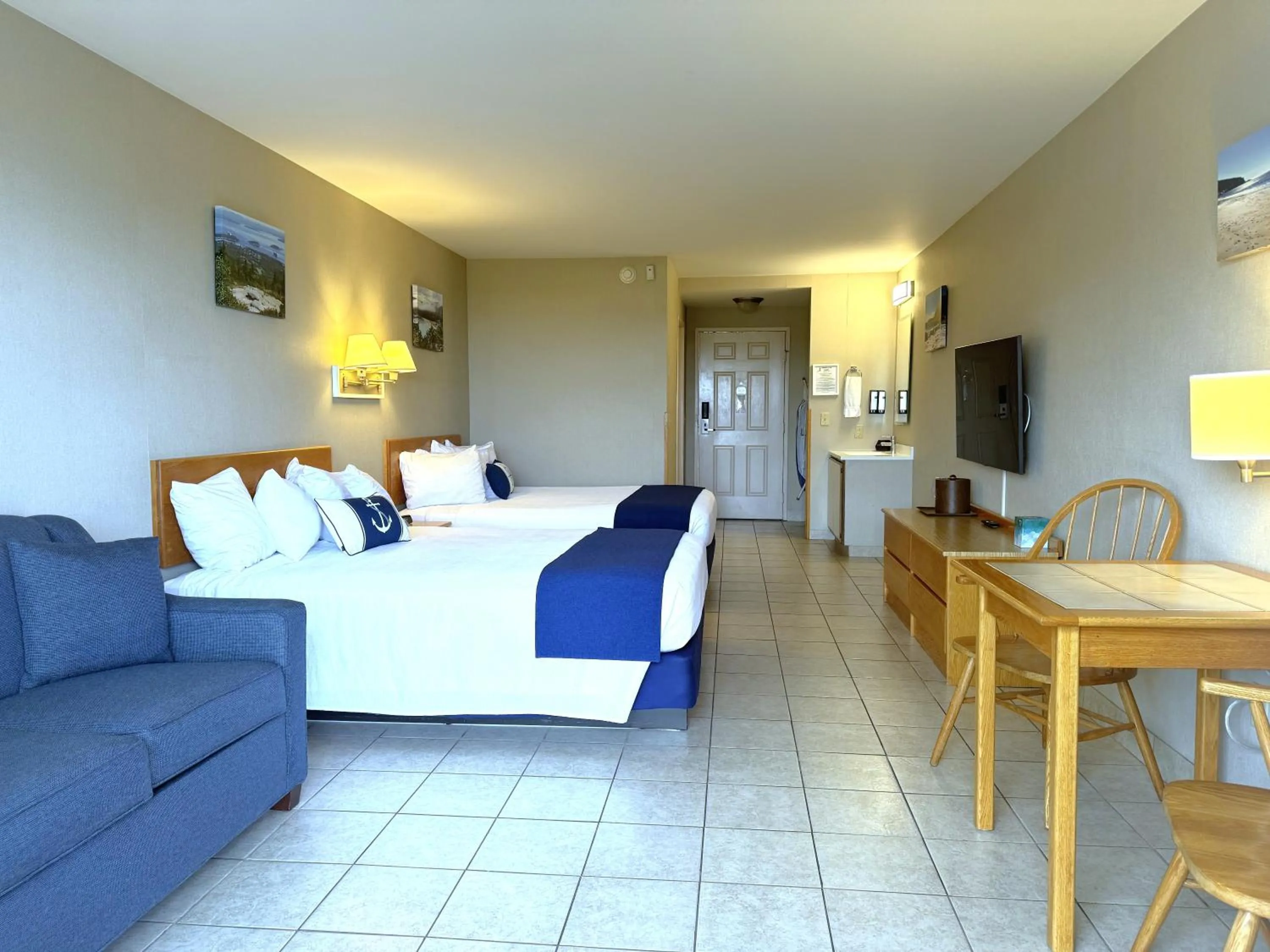 Atlantic Eyrie Lodge