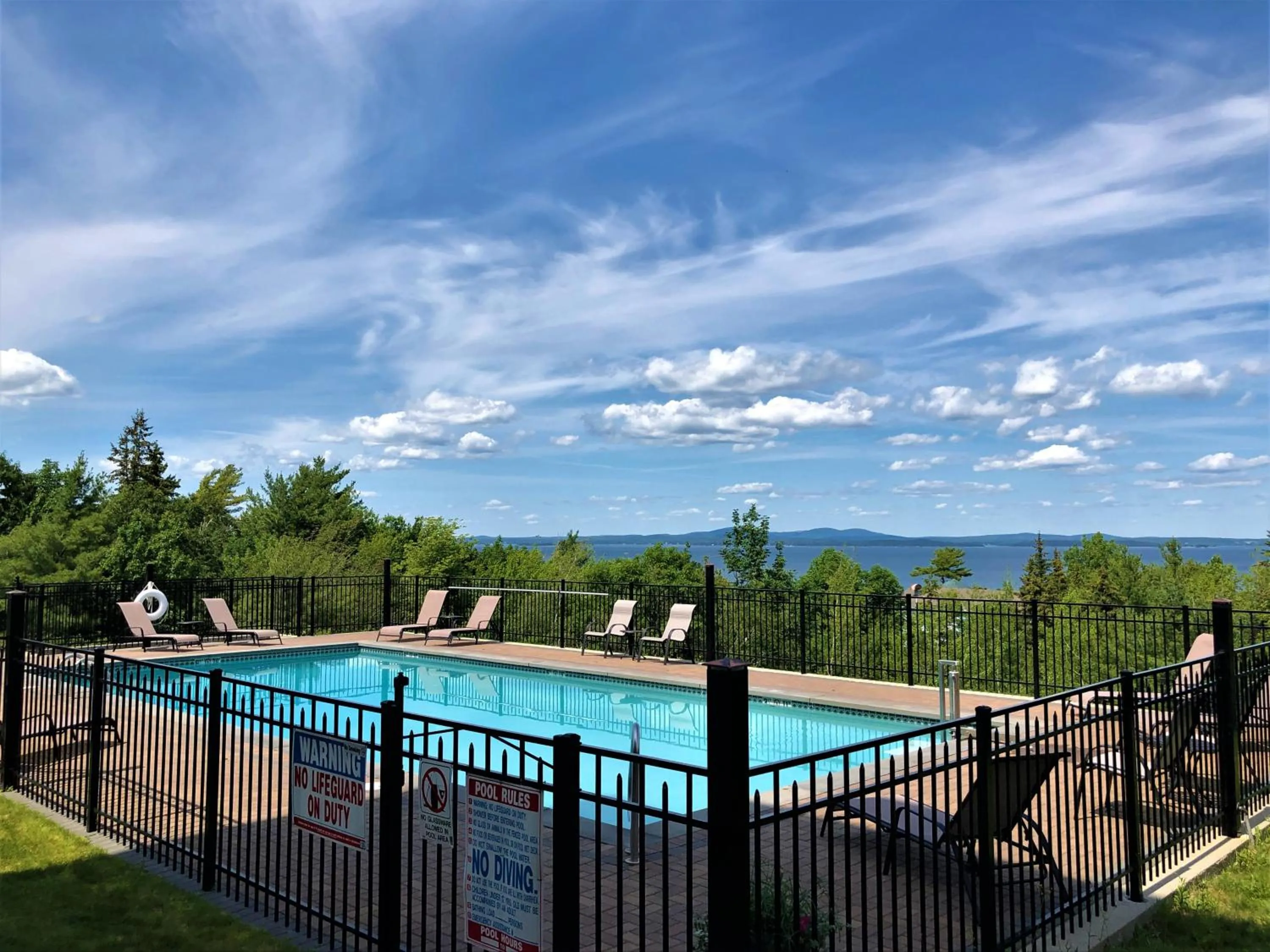 Pool view in Atlantic Eyrie Lodge
