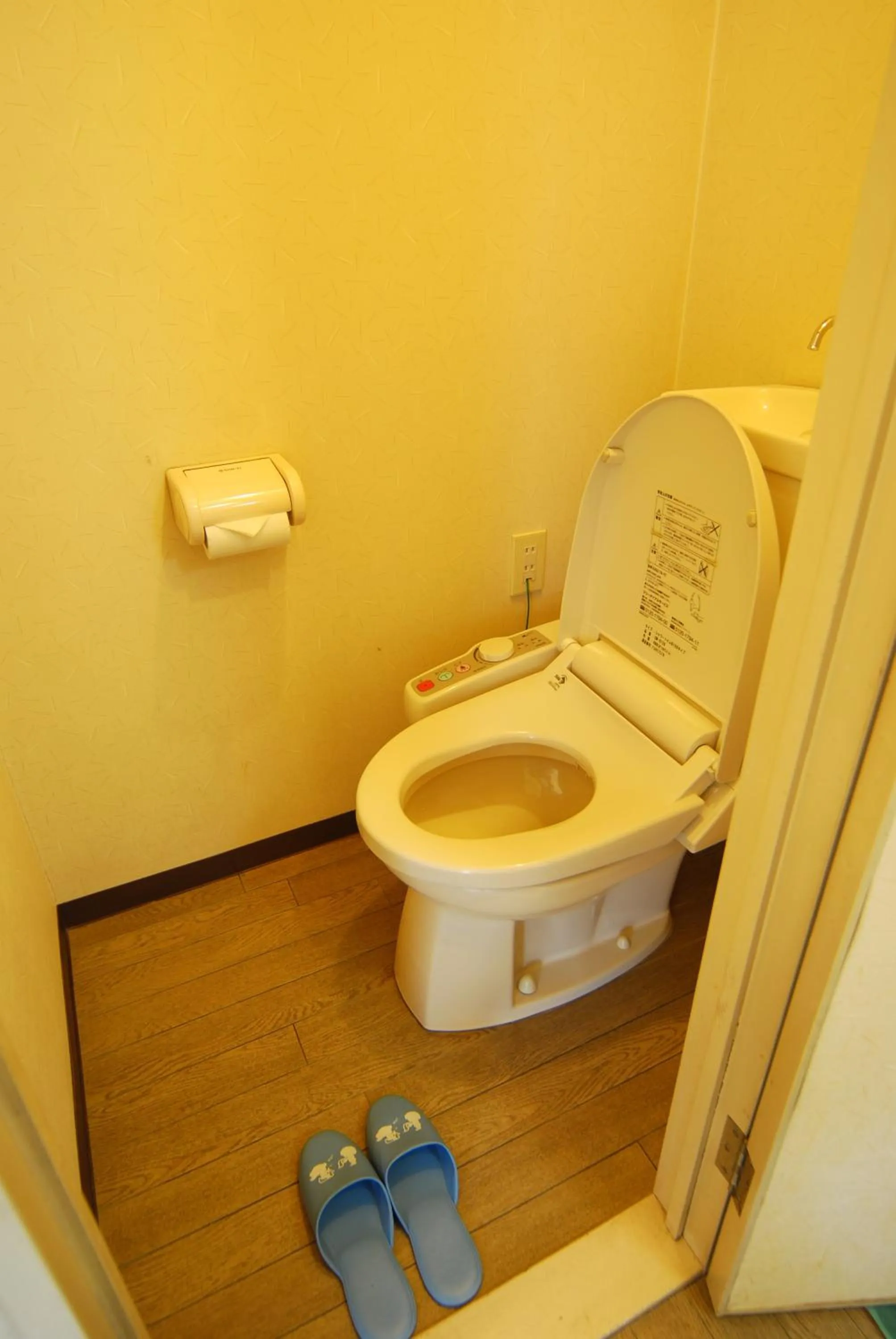 Bathroom in Weekly Green In Namba