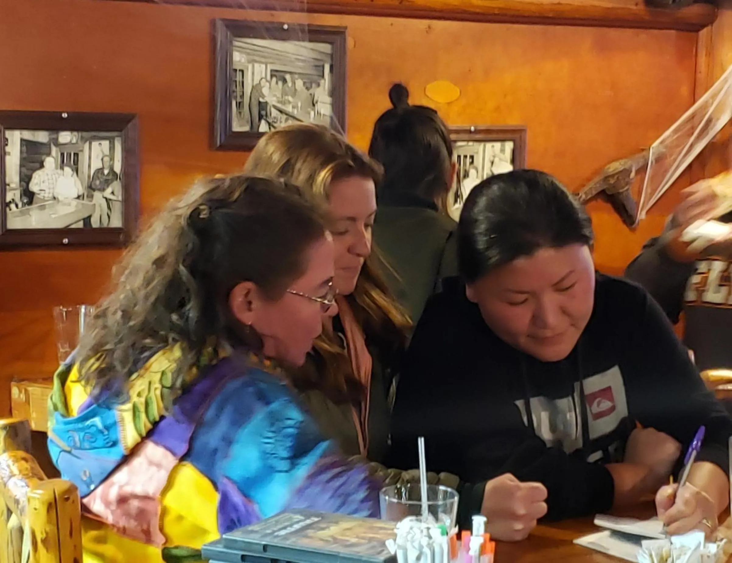 Restaurant/places to eat in Gwin's Lodge & Roadhouse