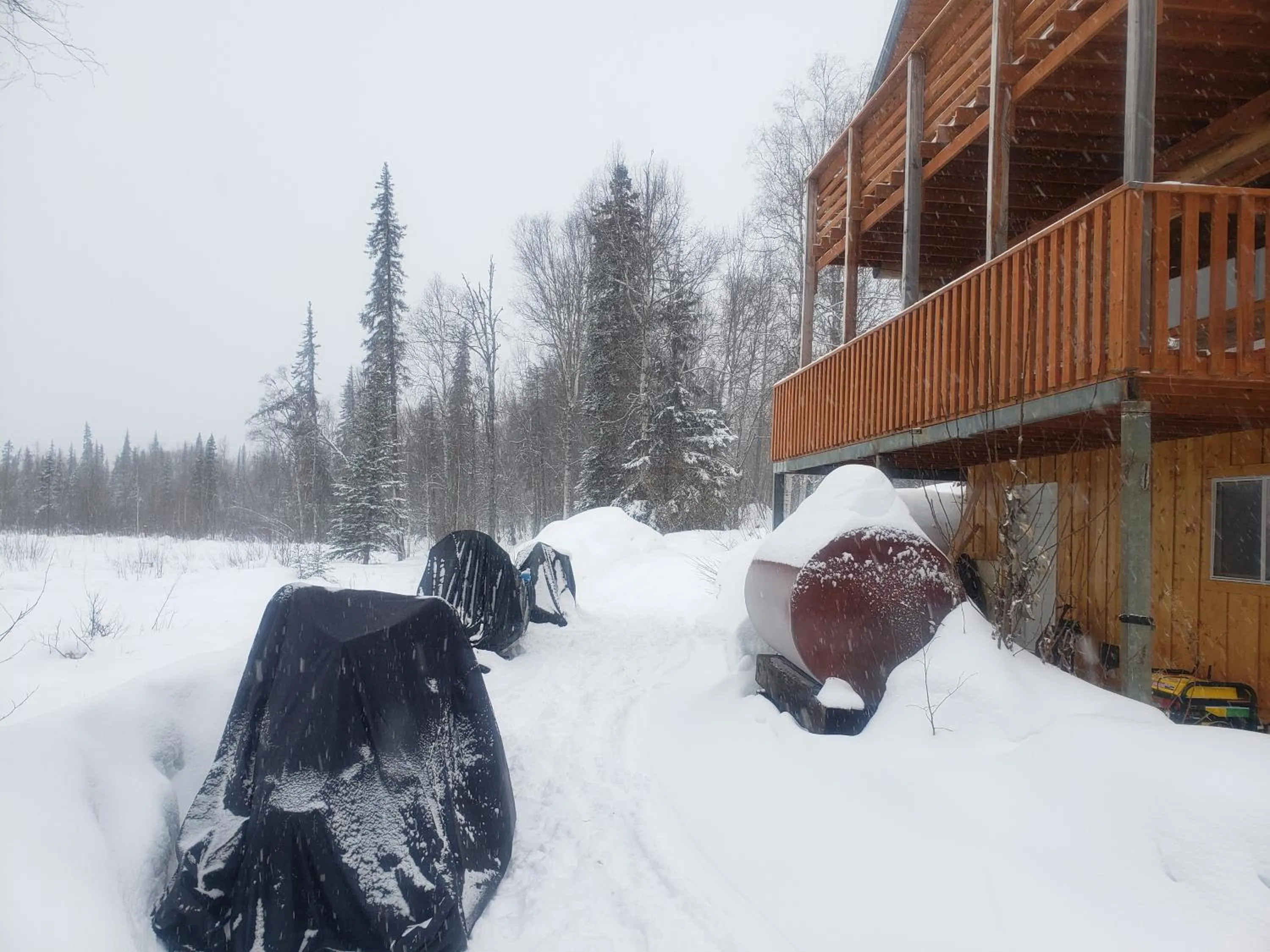 Property building in Gwin's Lodge & Roadhouse