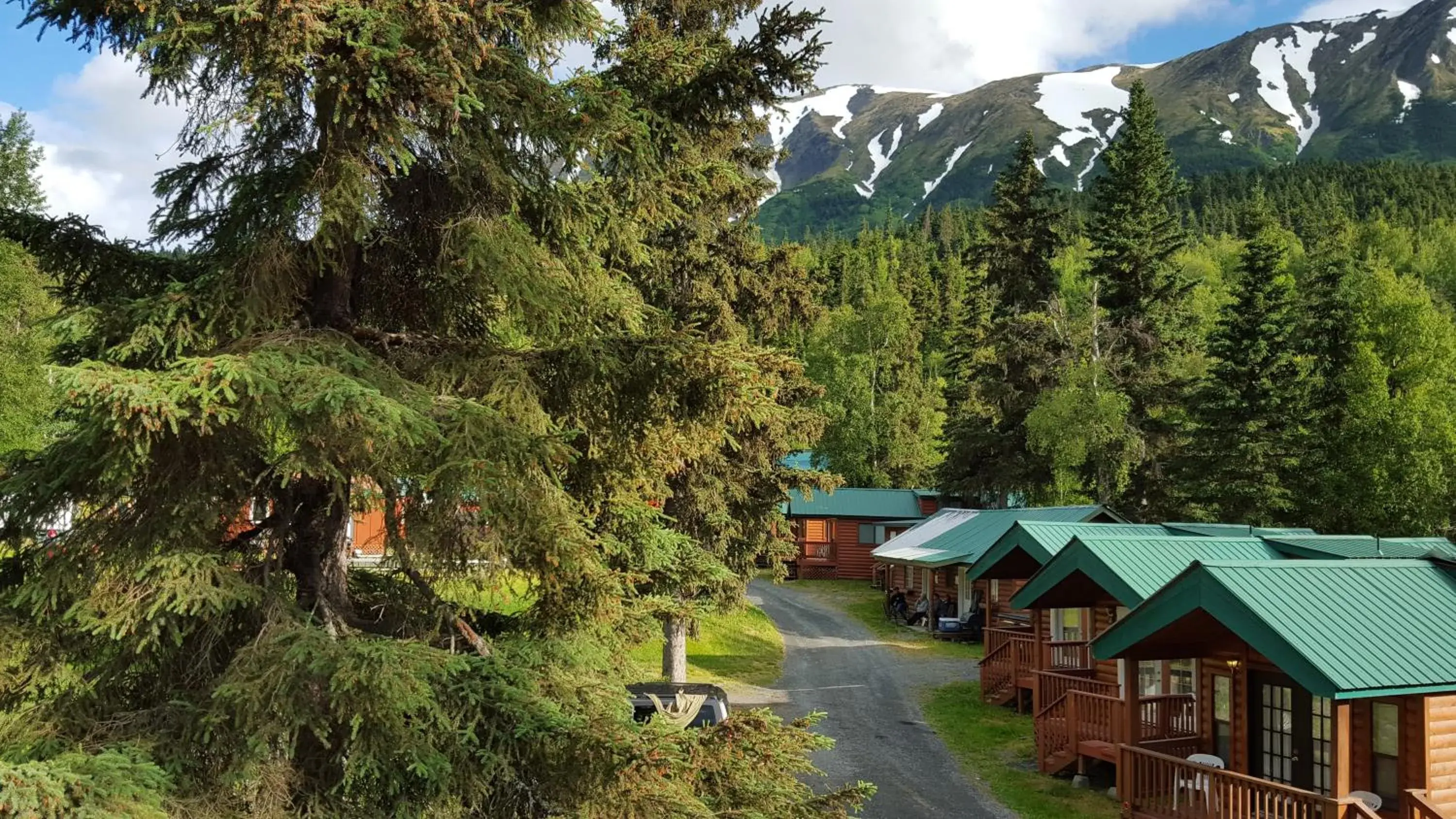 Superior Chalet in Gwin's Lodge & Roadhouse Superior Chalet in Gwin's Lodge & Roadhouse