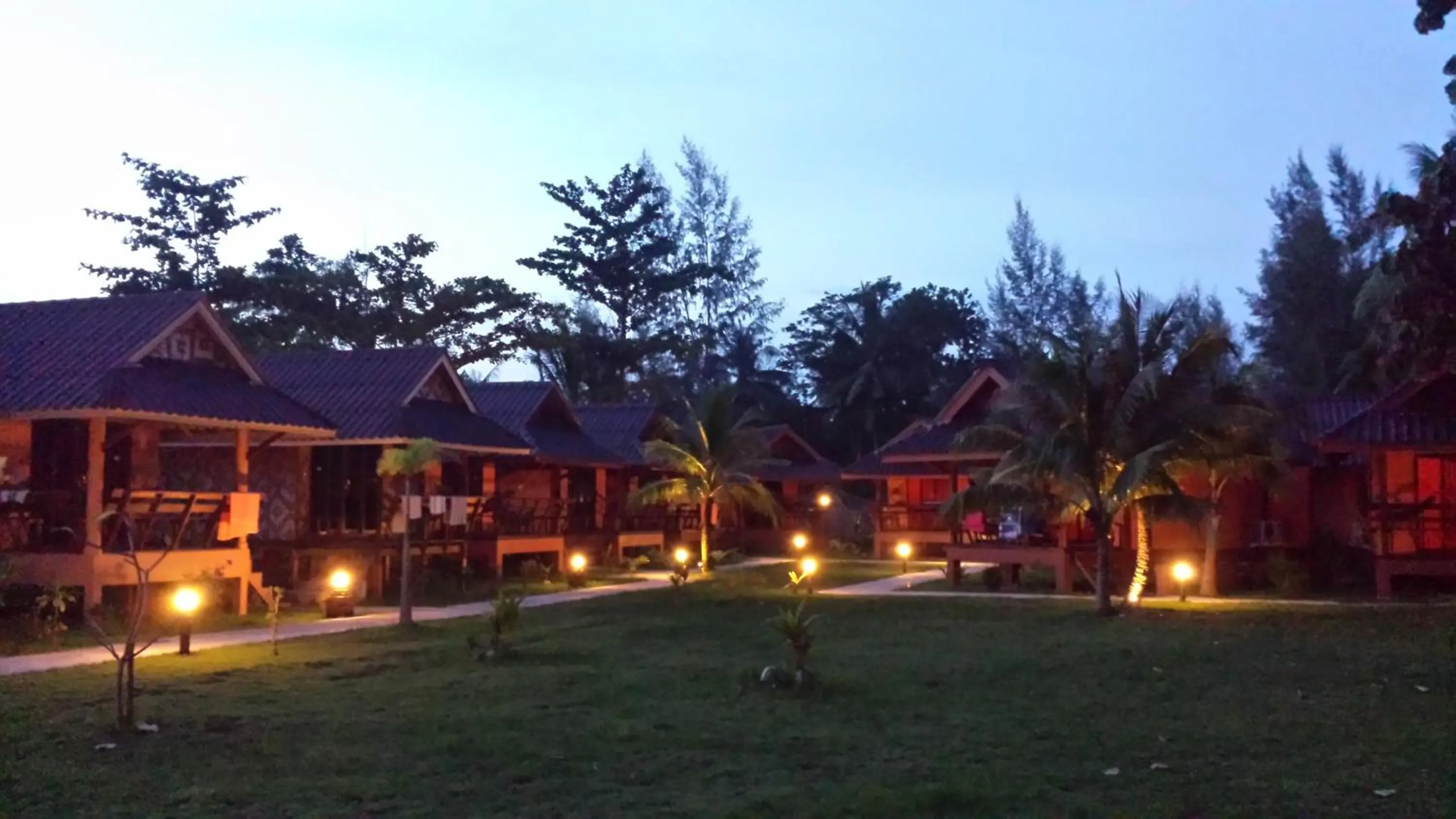 Garden in Lanta Pearl Beach Resort