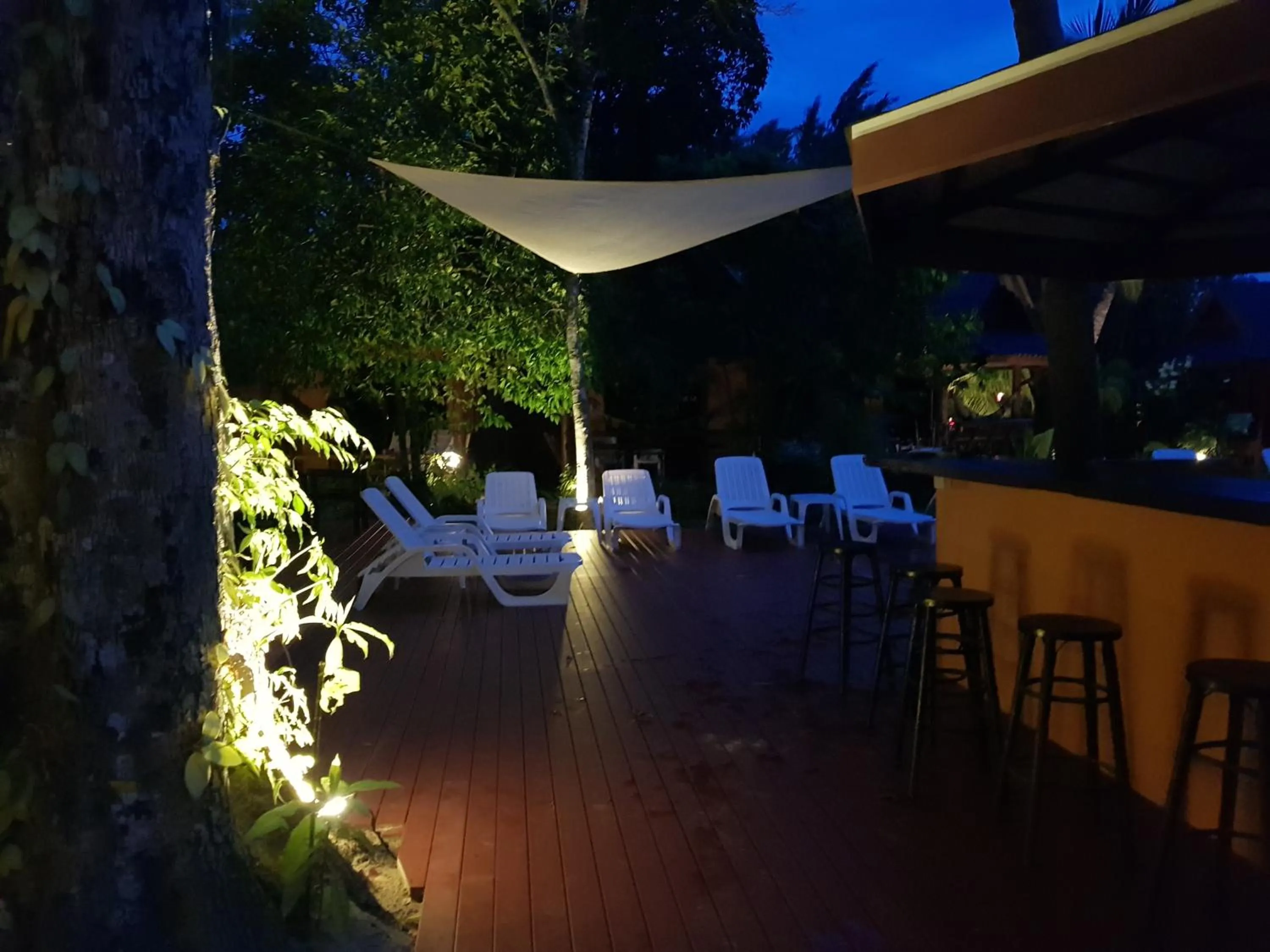 Swimming pool in Lanta Pearl Beach Resort