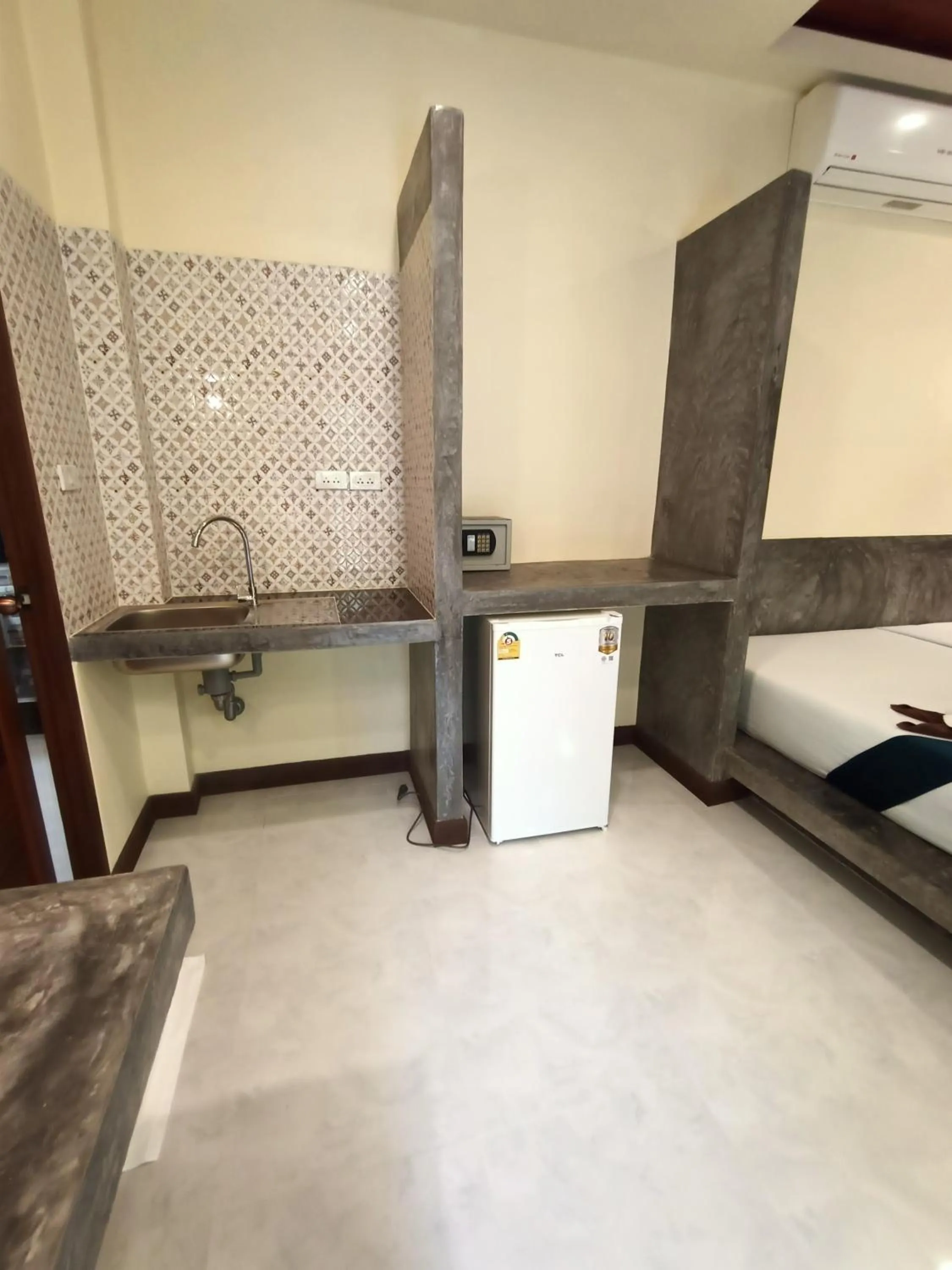 Kitchen or kitchenette in Lanta Pearl Beach Resort