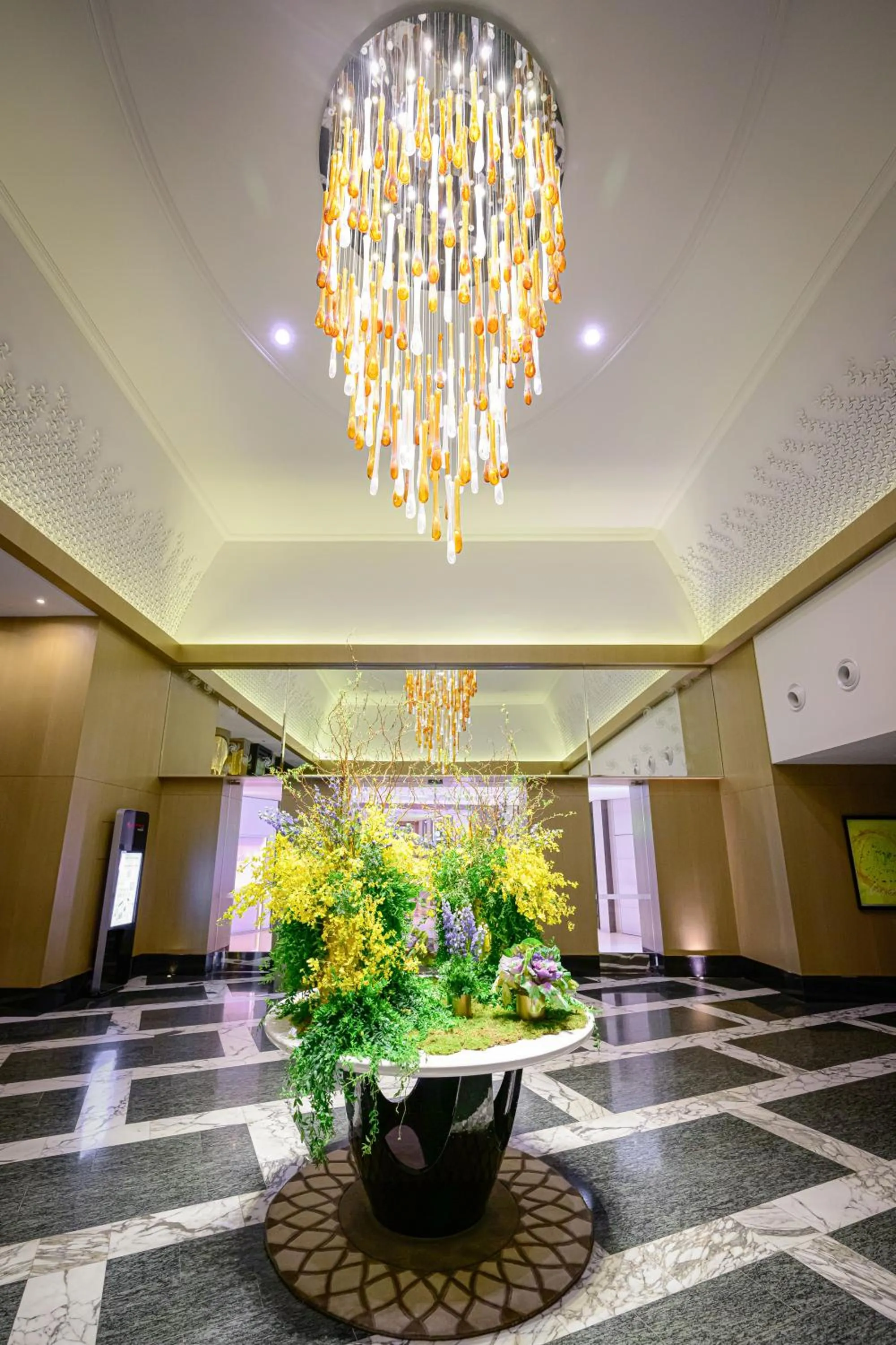 Lobby or reception in Resorts World Sentosa - Hotel Michael