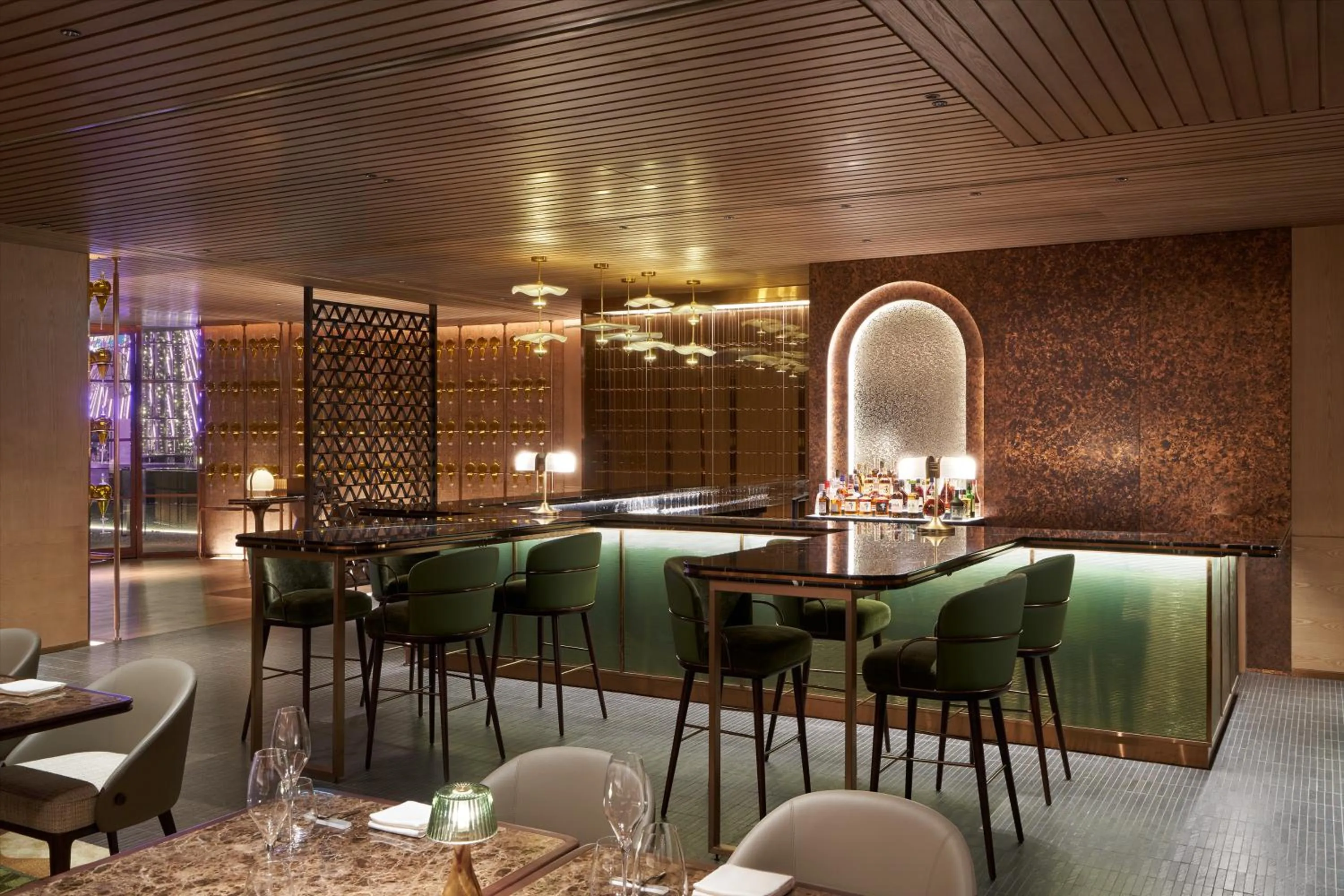 Restaurant/places to eat in Resorts World Sentosa - Hotel Michael