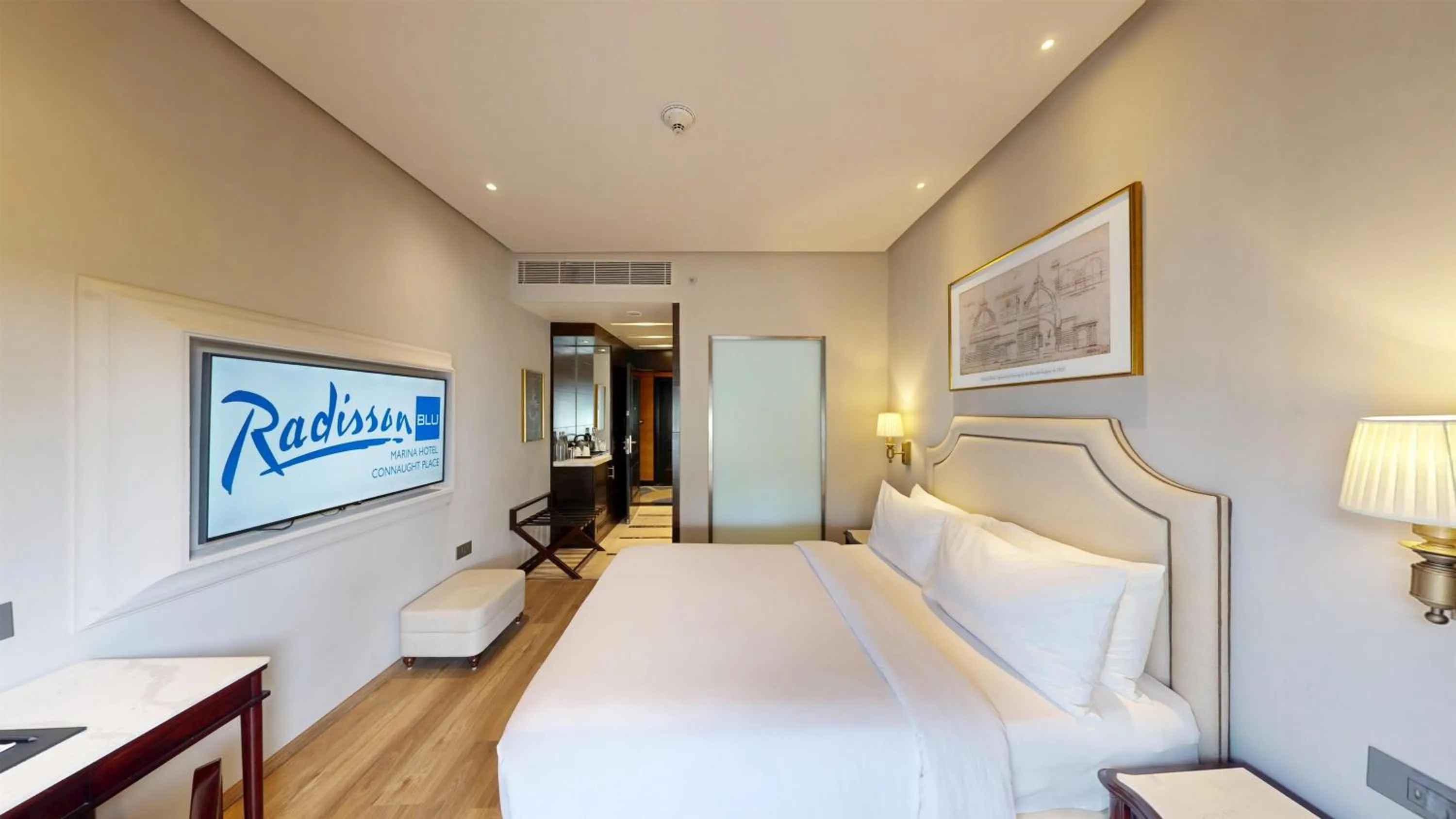 Bedroom, Bed in Radisson Blu Marina Hotel Connaught Place