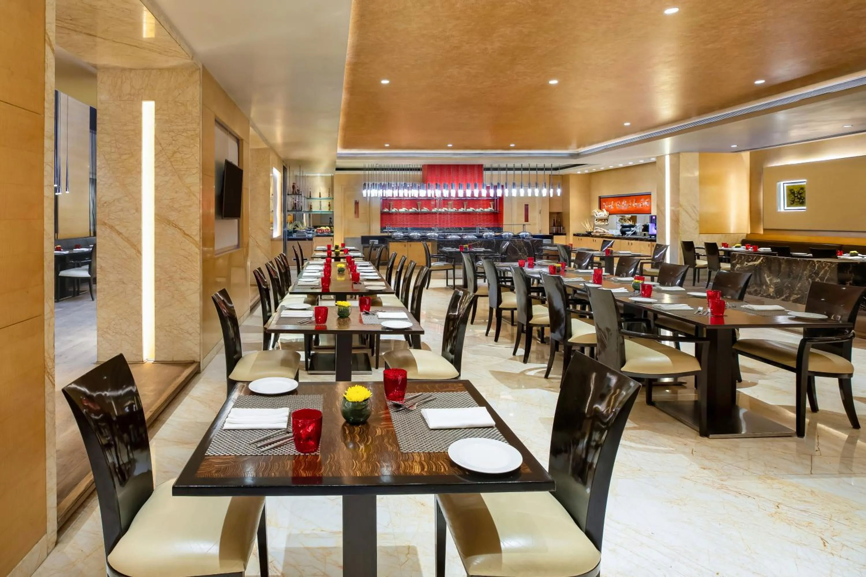 Restaurant/places to eat in Radisson Blu Marina Hotel Connaught Place