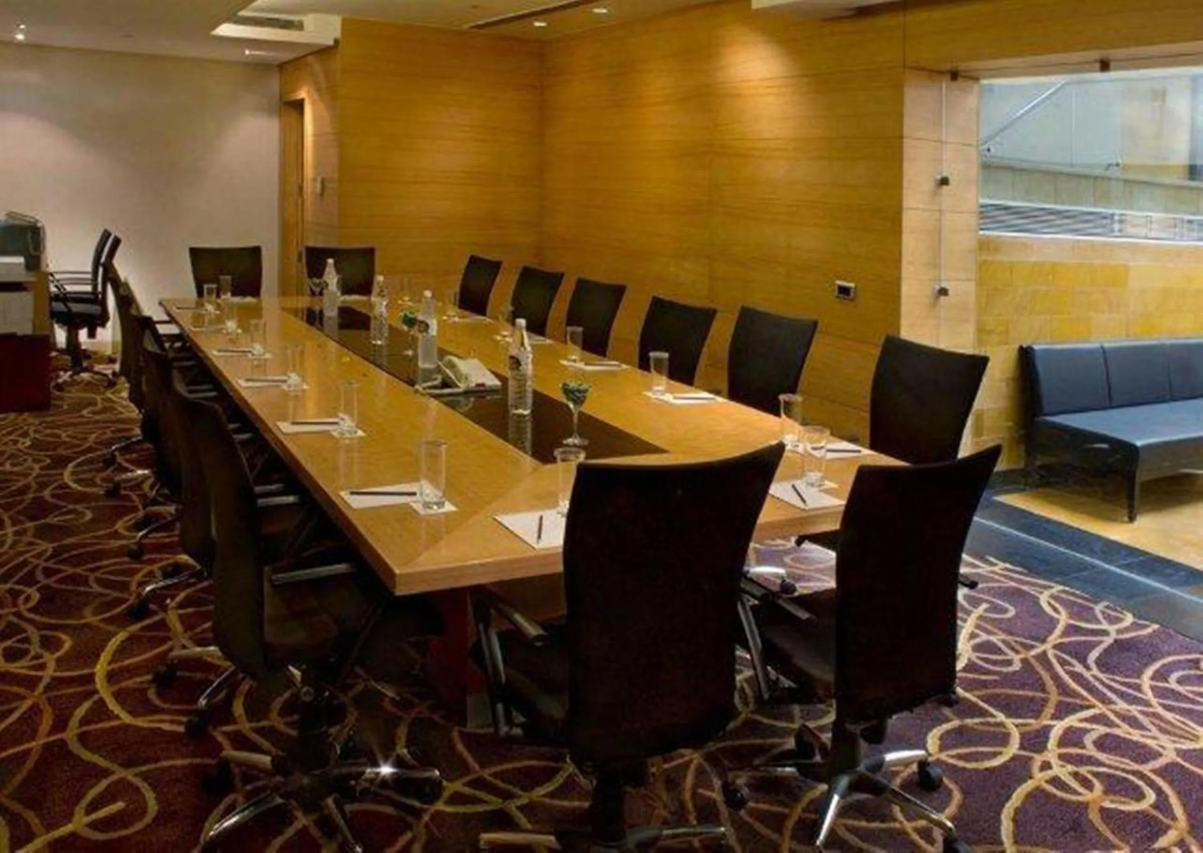 Business facilities in Radisson Blu Marina Hotel Connaught Place