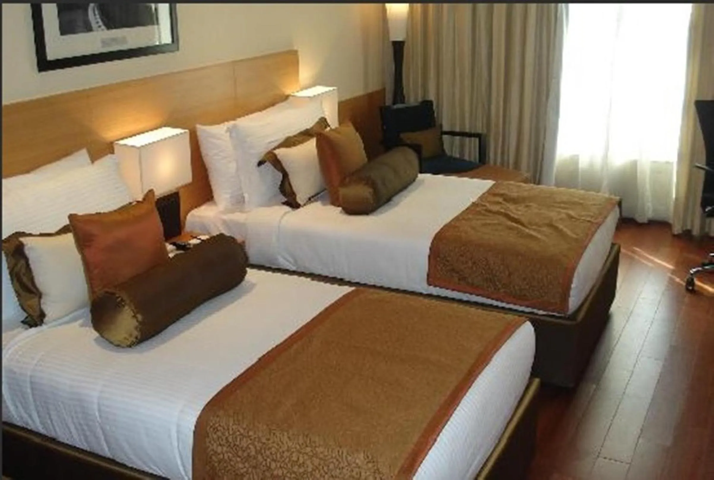 Bed in Radisson Blu Marina Hotel Connaught Place