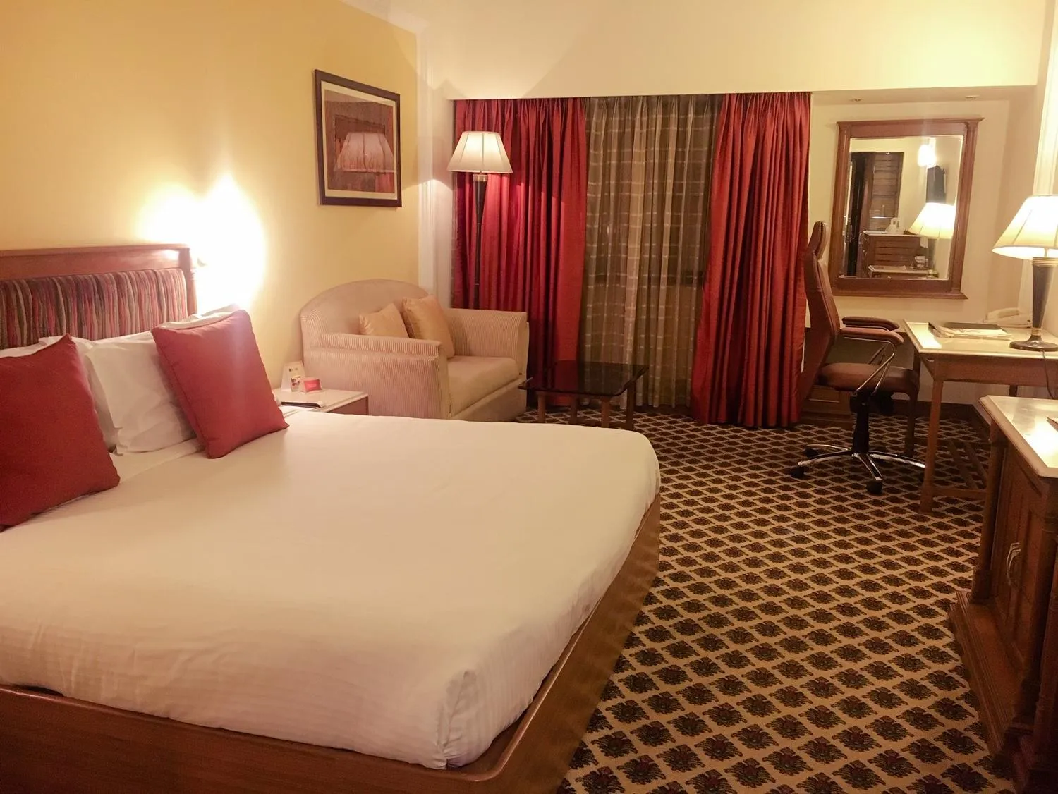 Bed in The Suryaa New Delhi