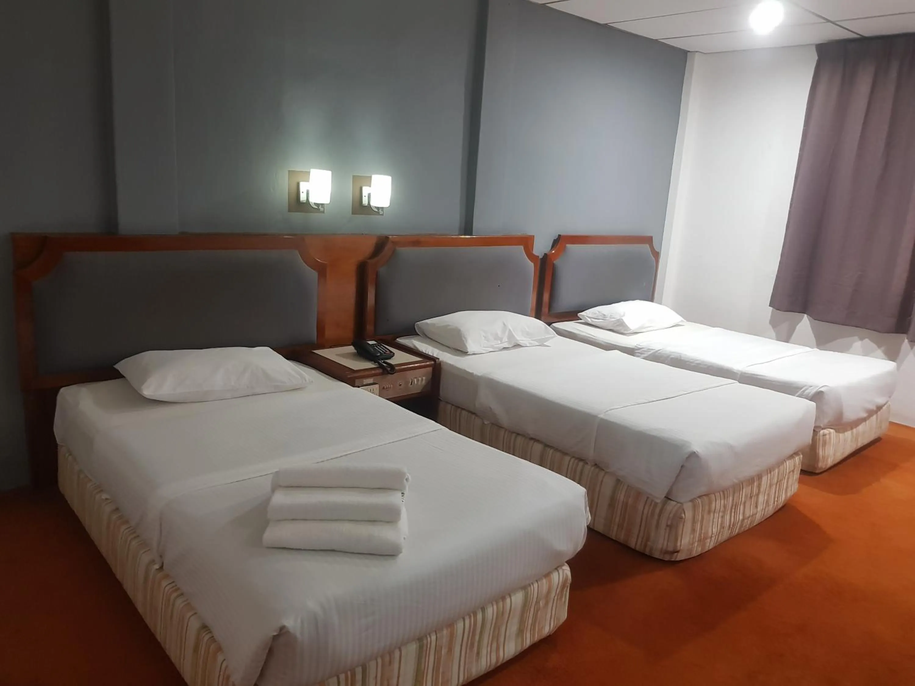 Bed in Anika Inn - Kluang