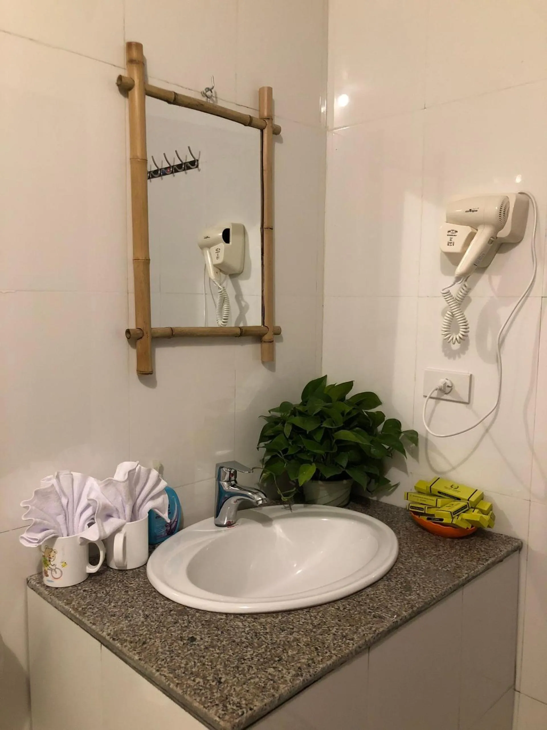 Bathroom in Tam Coc Garden Homestay