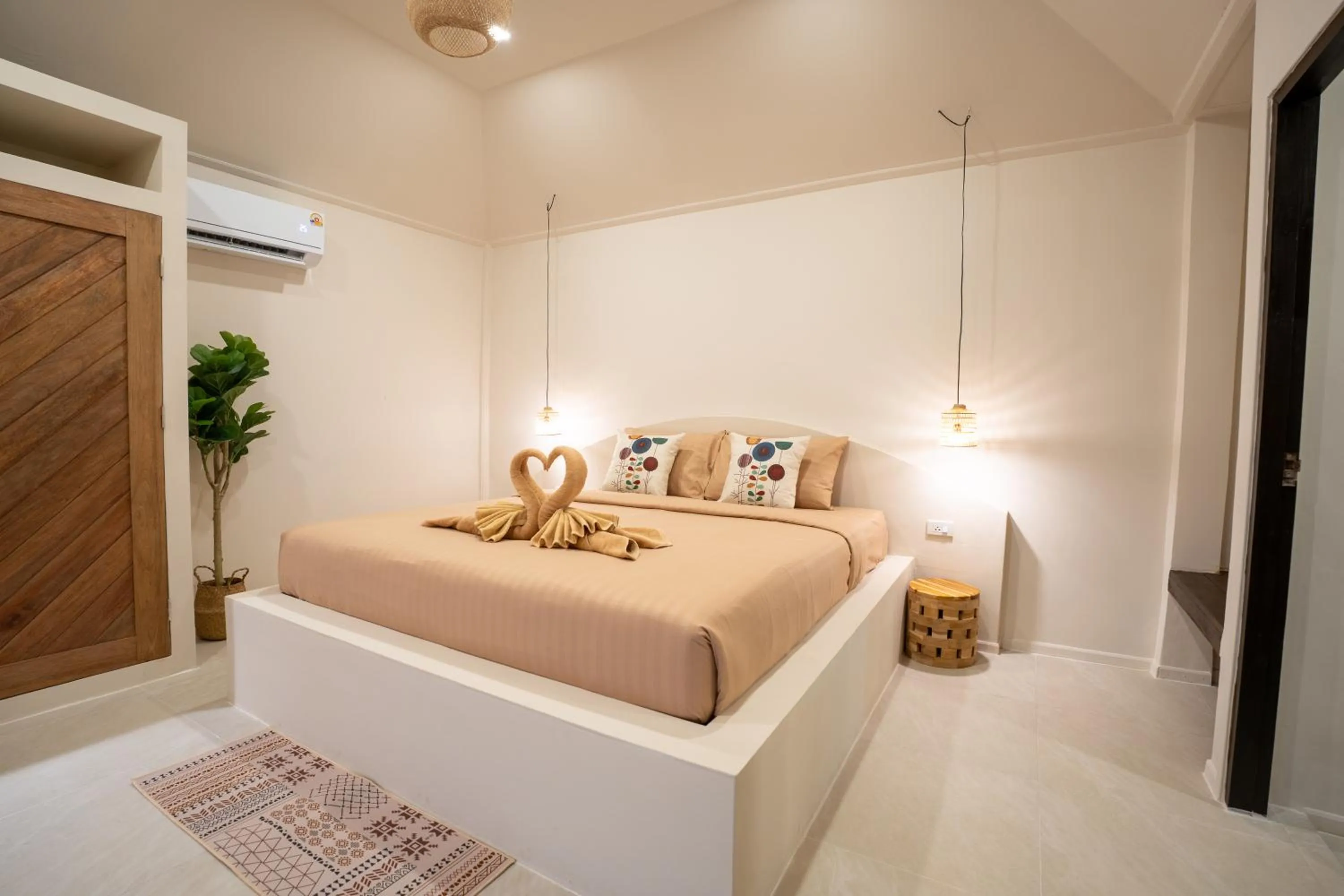 Bed in Relax Bay Beach Resort