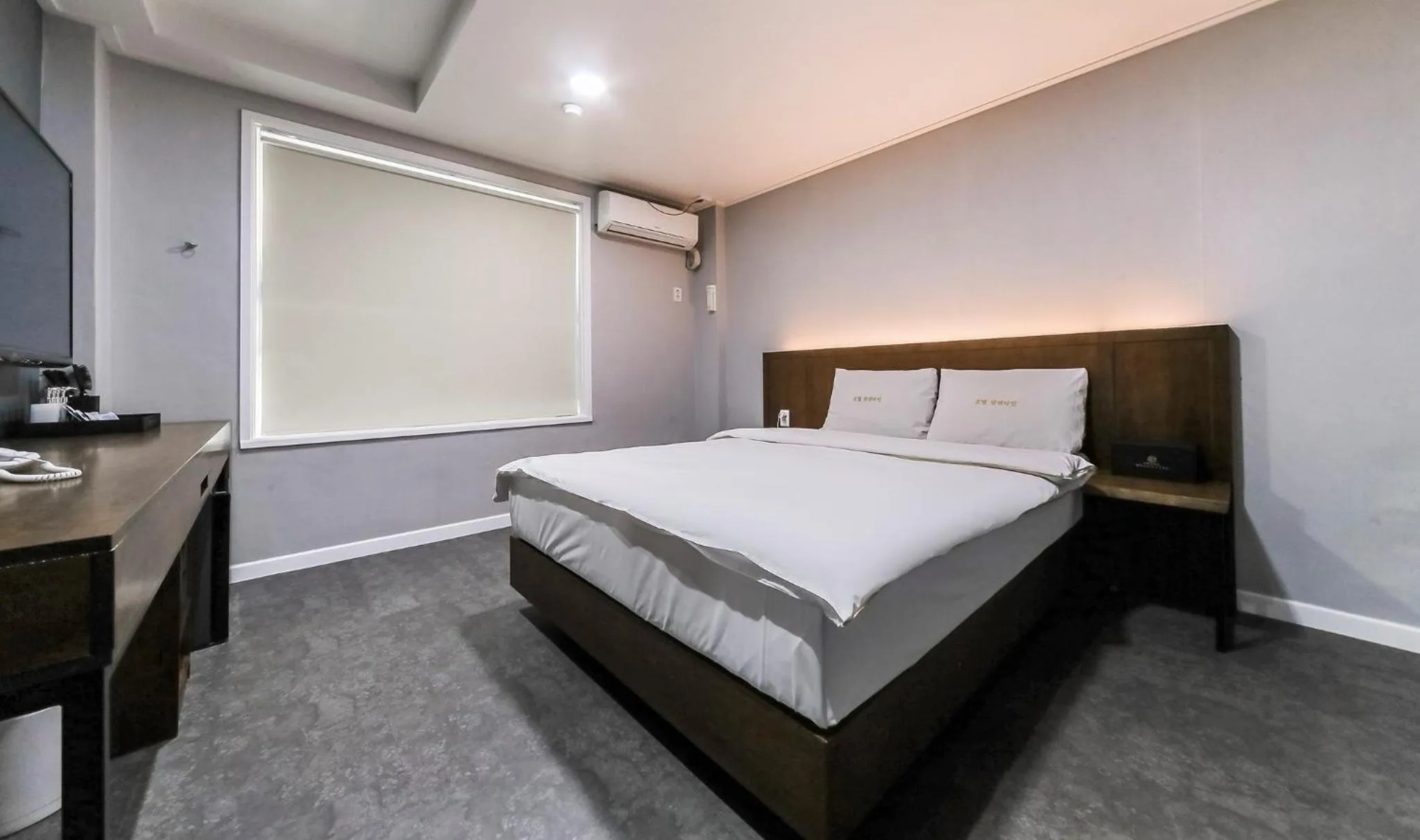 Photo of the whole room, Bed in Hotel Valentine Gyeongju