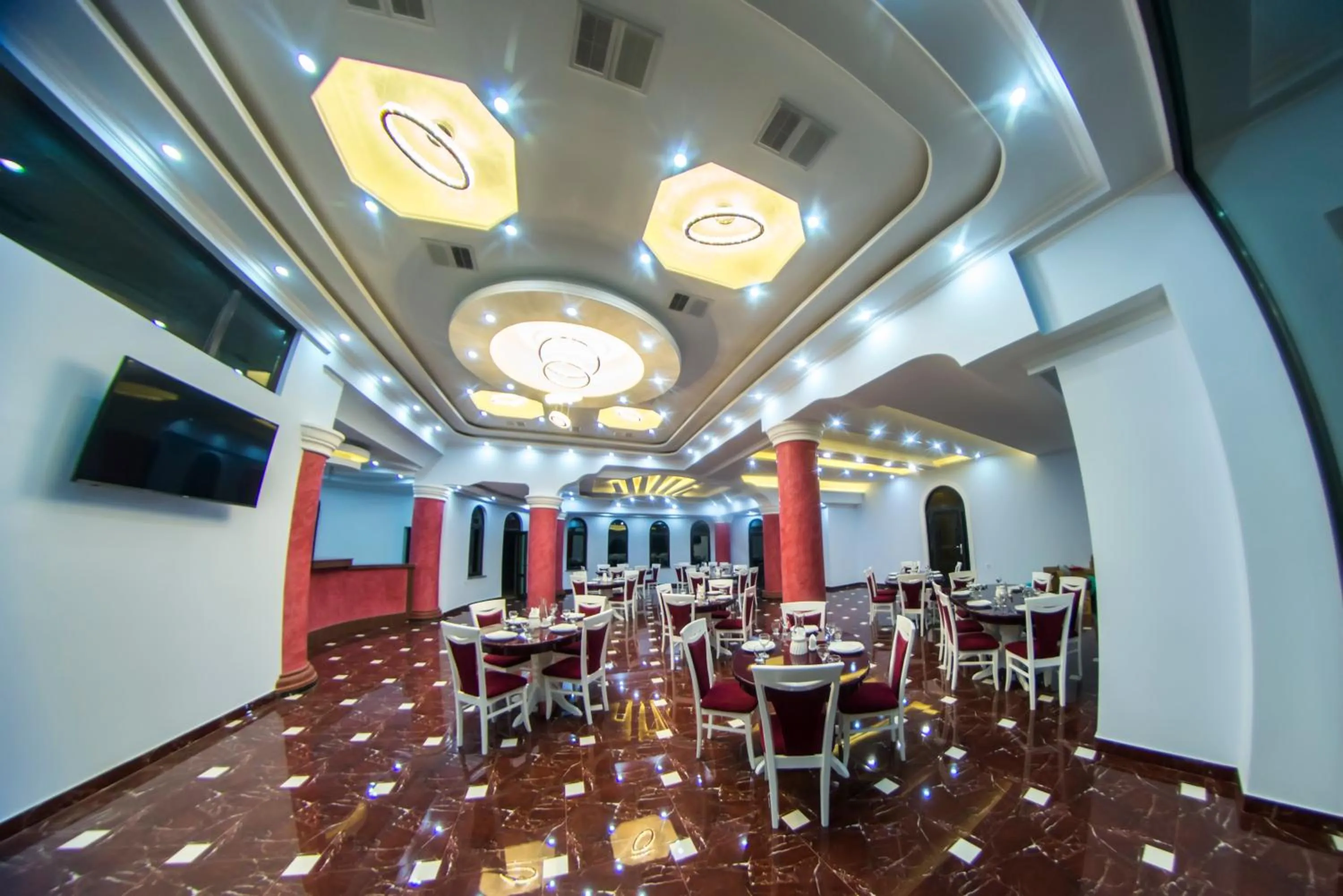 Breakfast in Gelati Tower