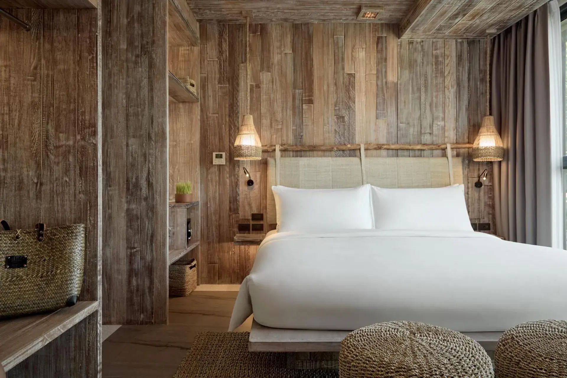 One-Bedroom Suite Pool View in Dinso Resort & Villas Phuket, Vignette Collection by IHG One-Bedroom Suite Pool View in Dinso Resort & Villas Phuket, Vignette Collection by IHG