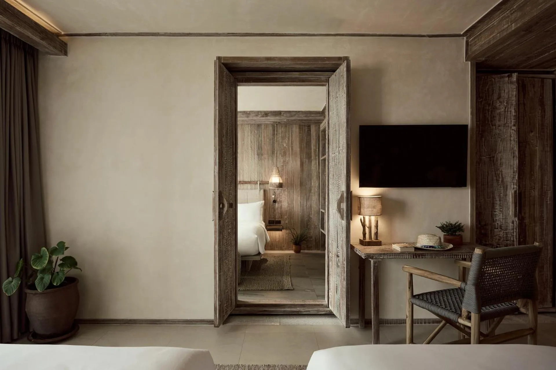 TV and multimedia in Dinso Resort & Villas Phuket, Vignette Collection by IHG