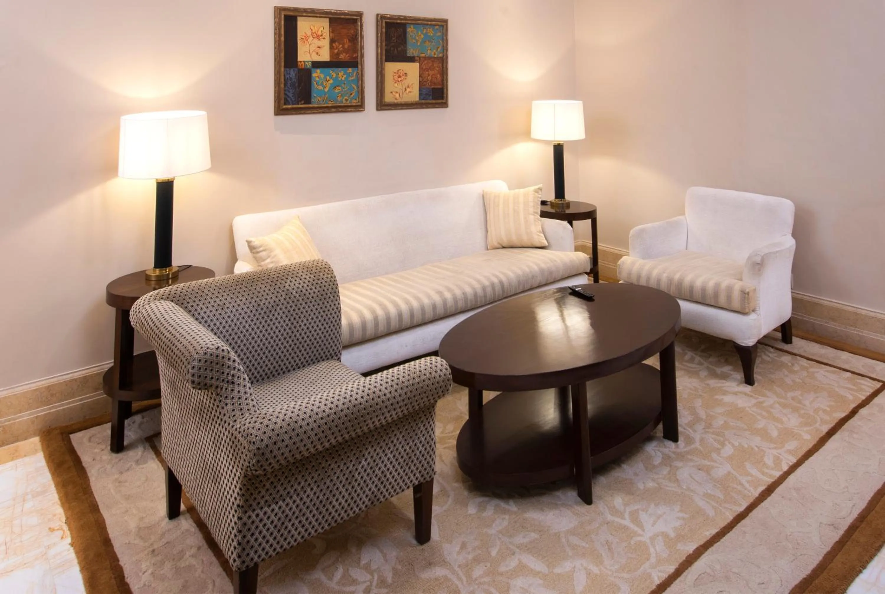 Living room in The Claridges New Delhi