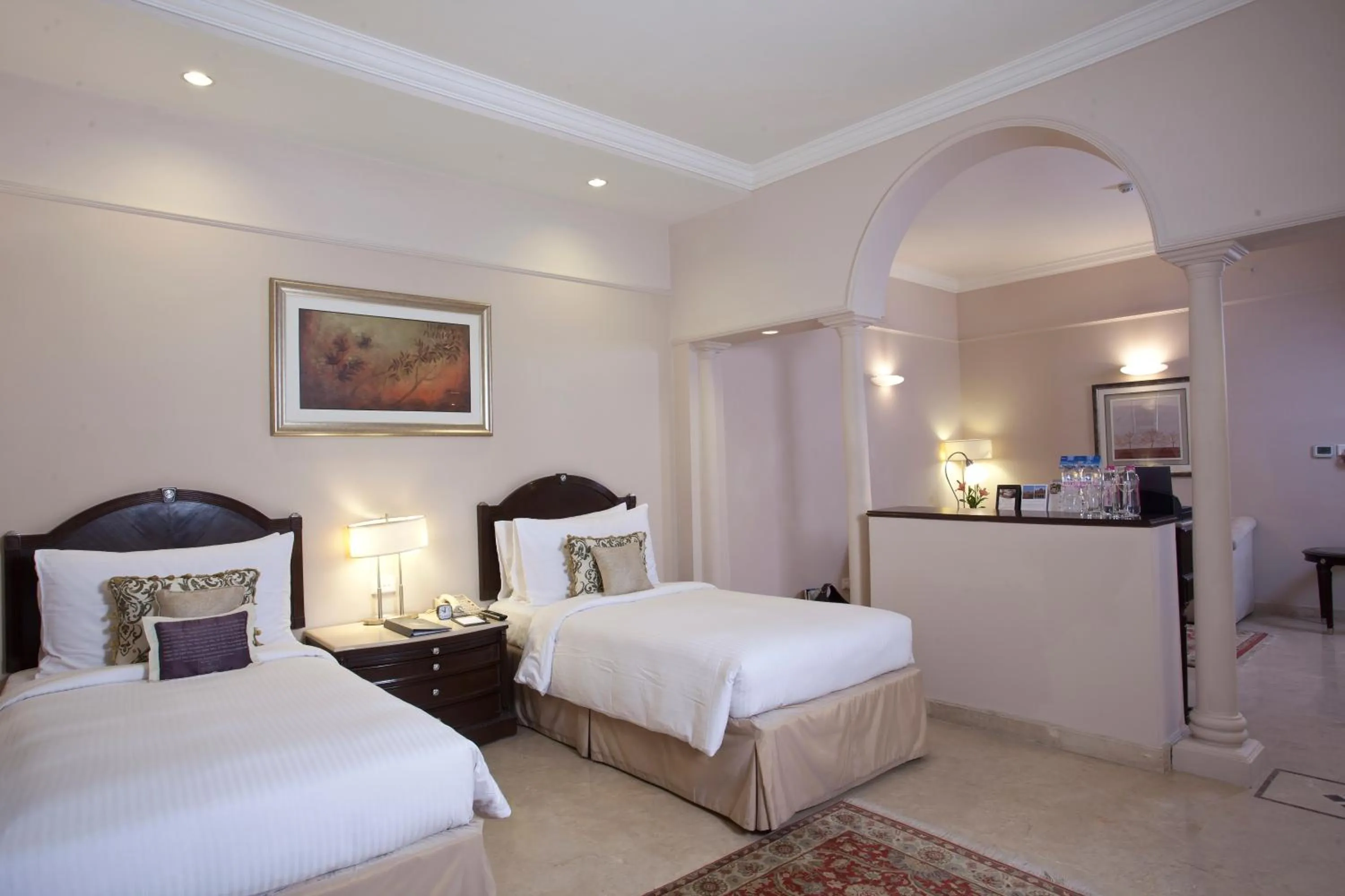 Bed in The Claridges New Delhi