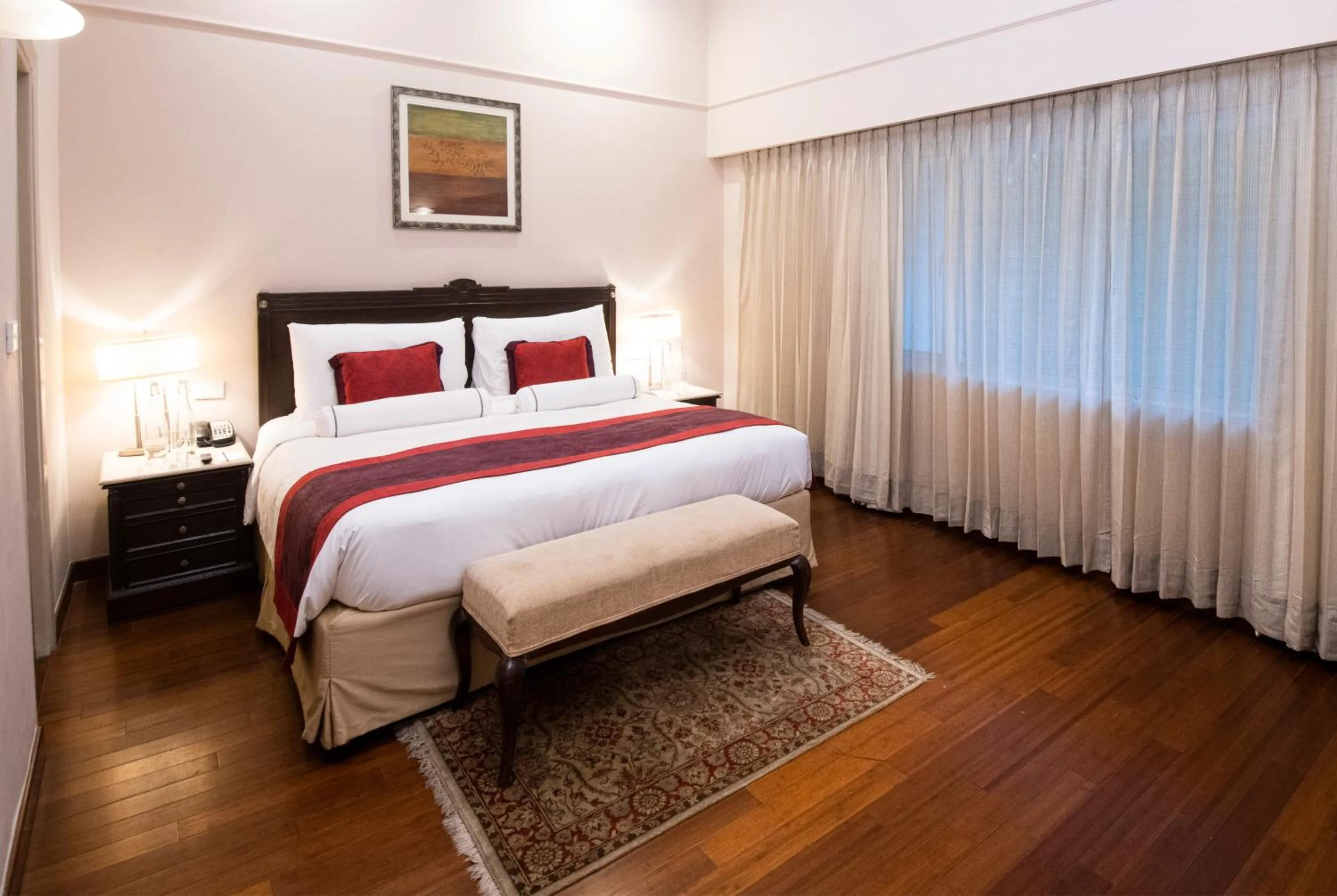 Bed in The Claridges New Delhi