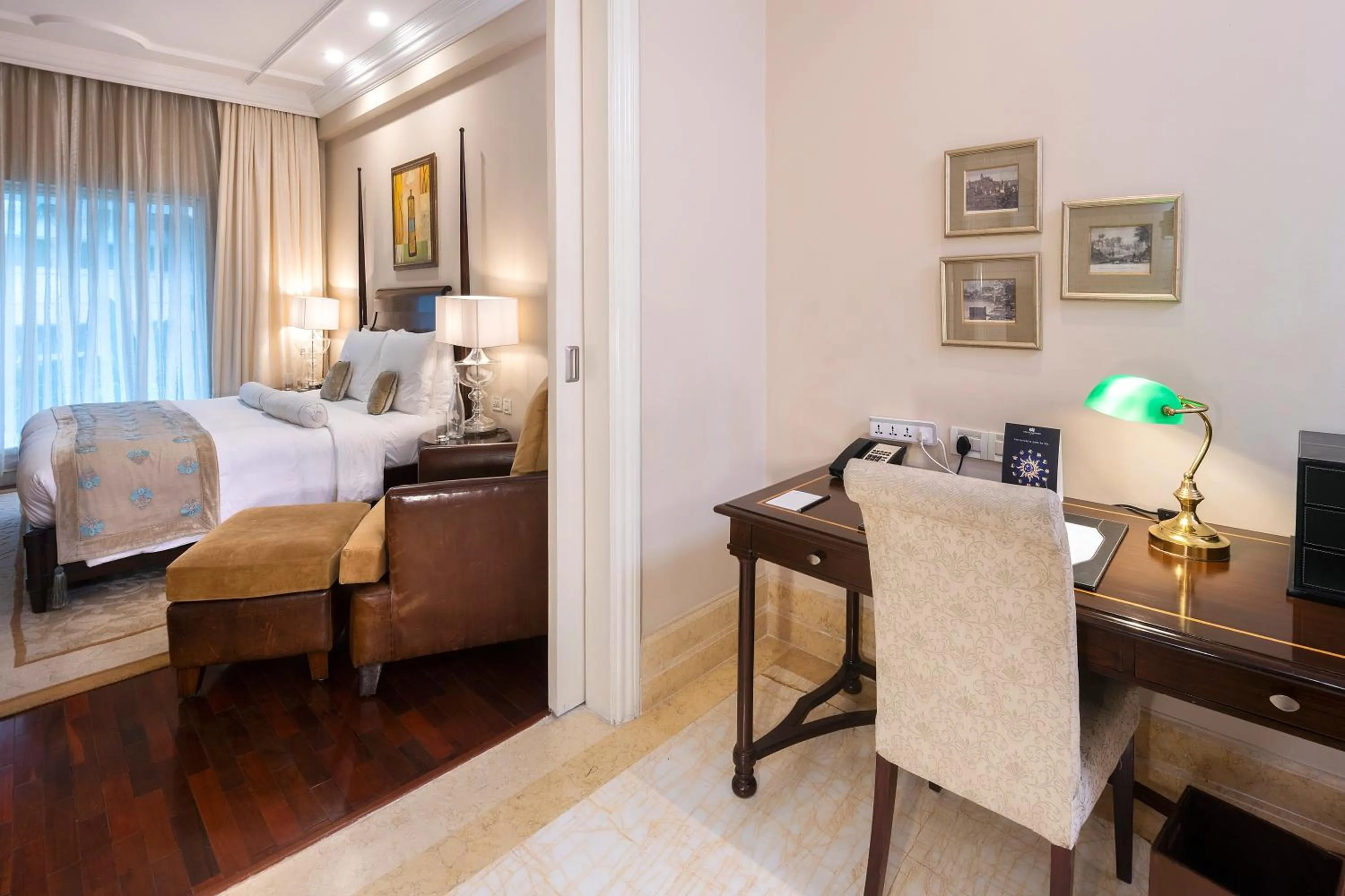 Bed in The Claridges New Delhi