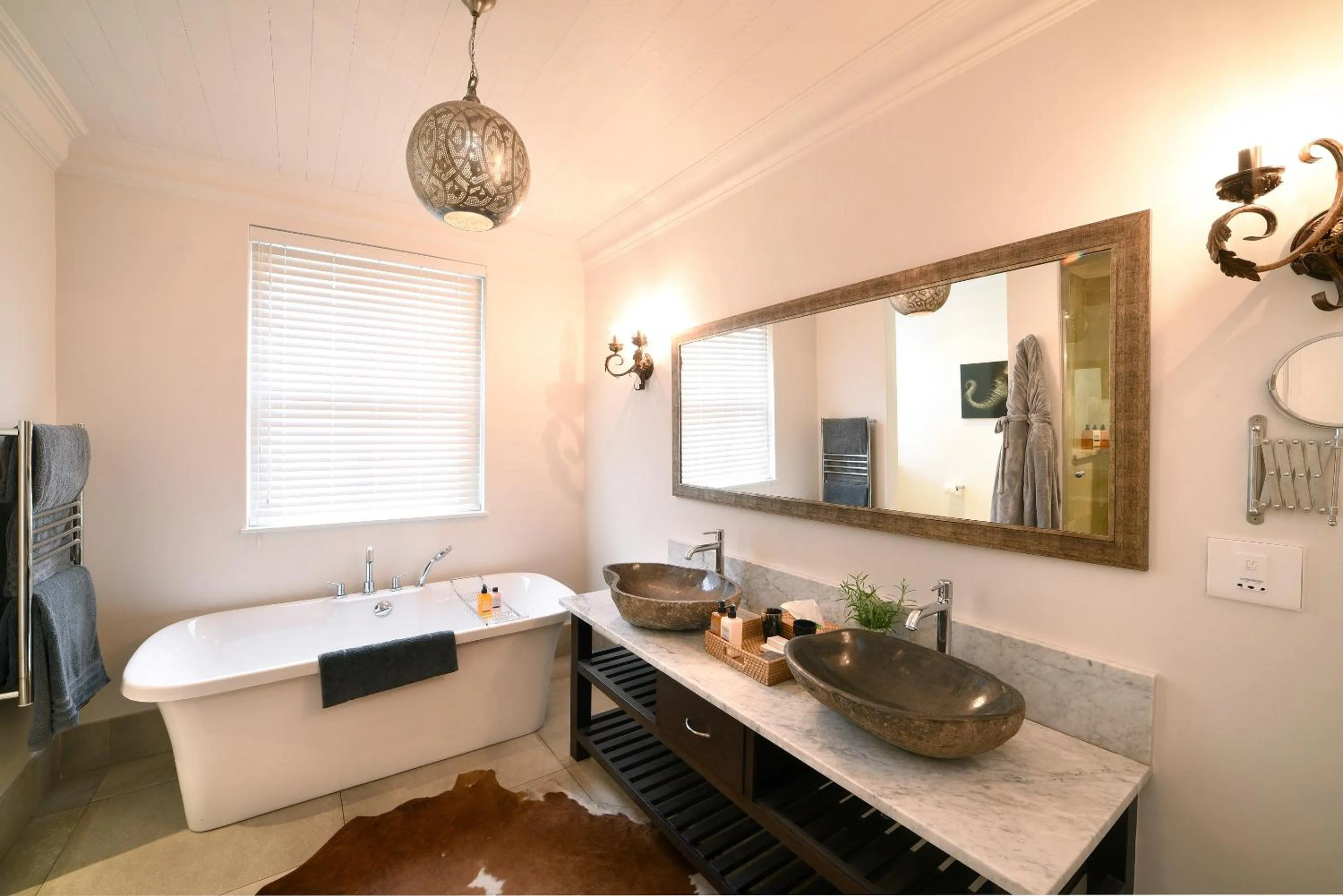 Bathroom in Avondrood Guest House by The Oyster Collection