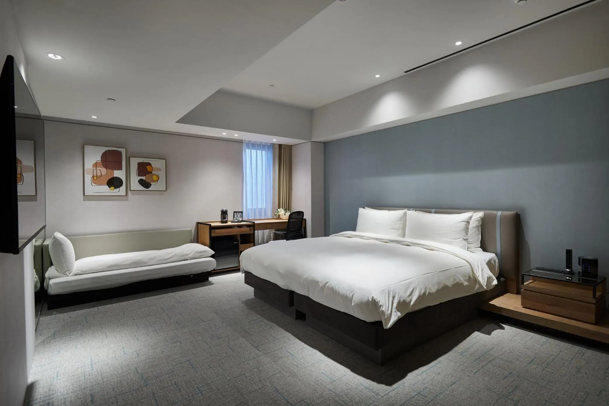 Photo of the whole room, Bed in K Hotel Taipei Nanjing