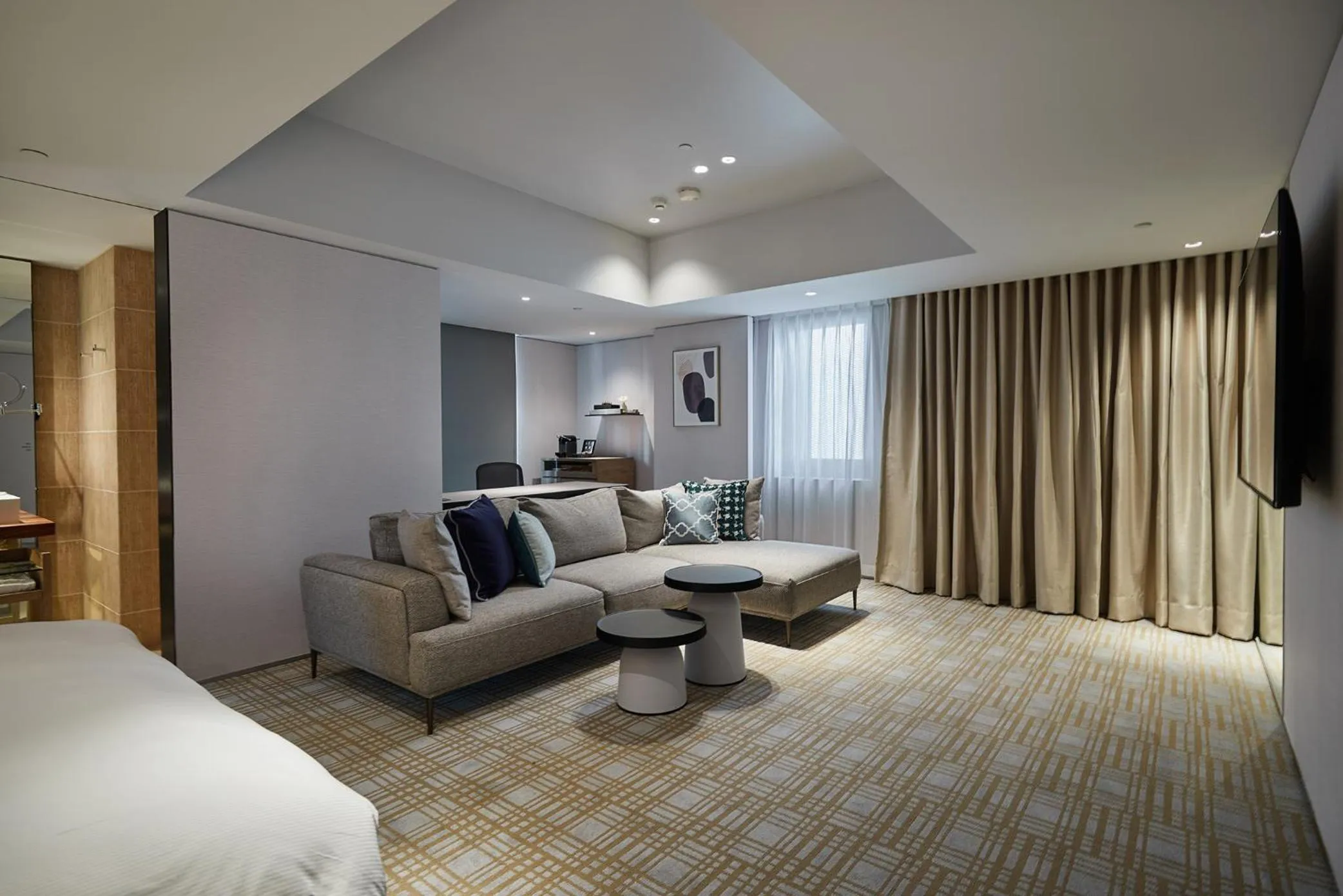 Photo of the whole room, Bed in K Hotel Taipei Nanjing