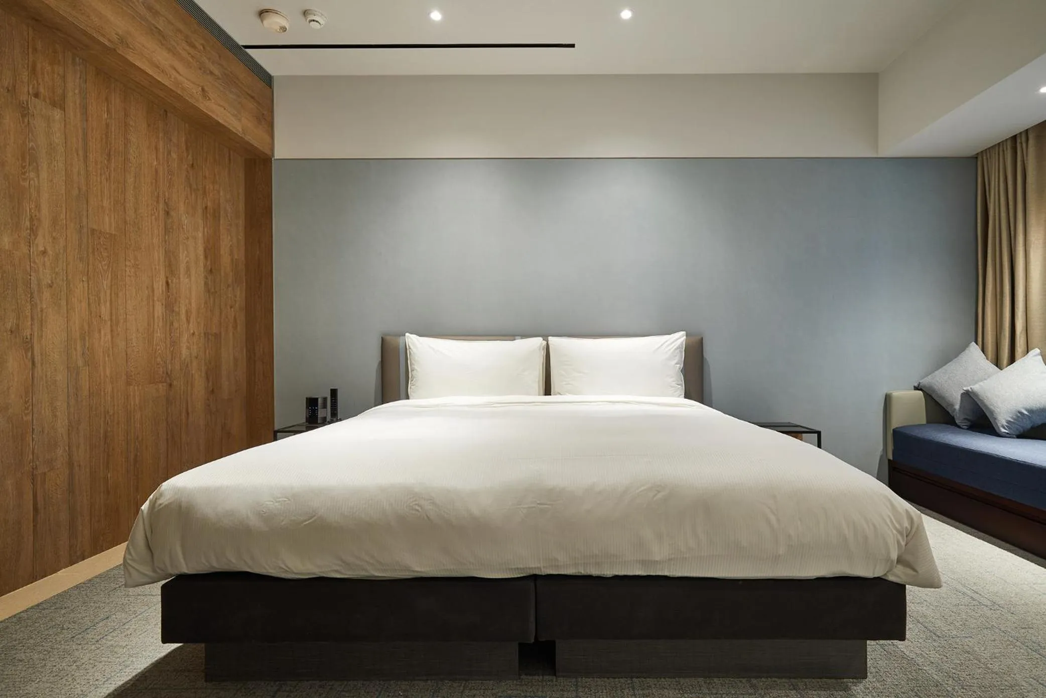 Bed in K Hotel Taipei Nanjing