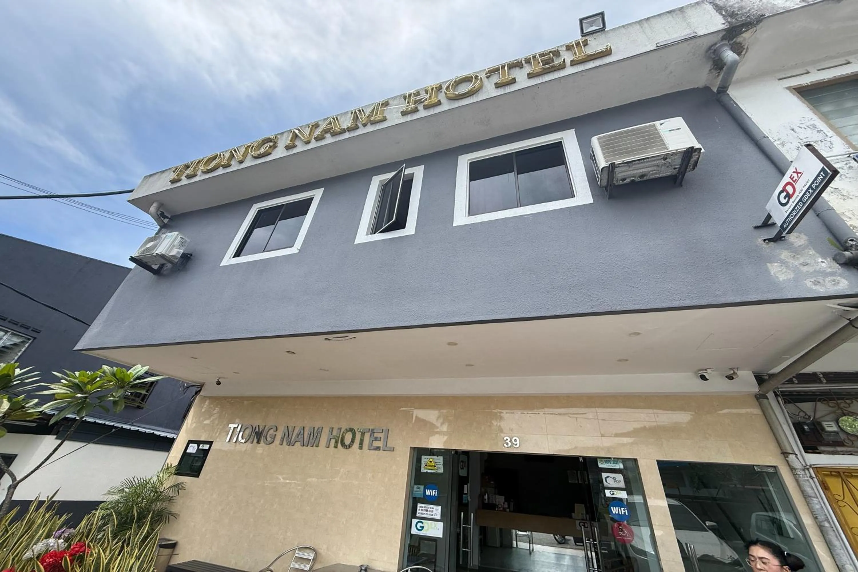 Property building in Tiong Nam Hotel