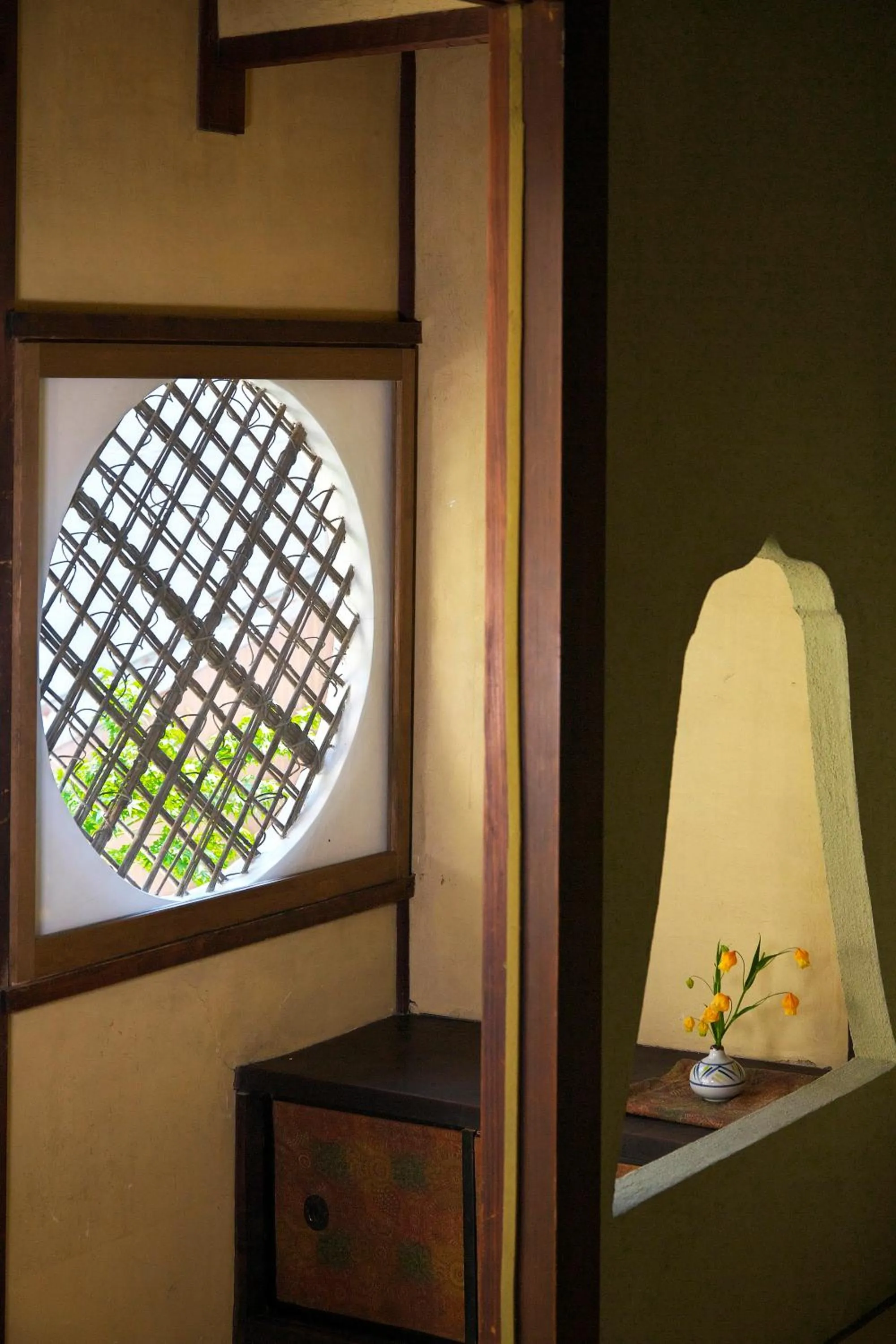 Decorative detail in Gallery Nozawa Inn