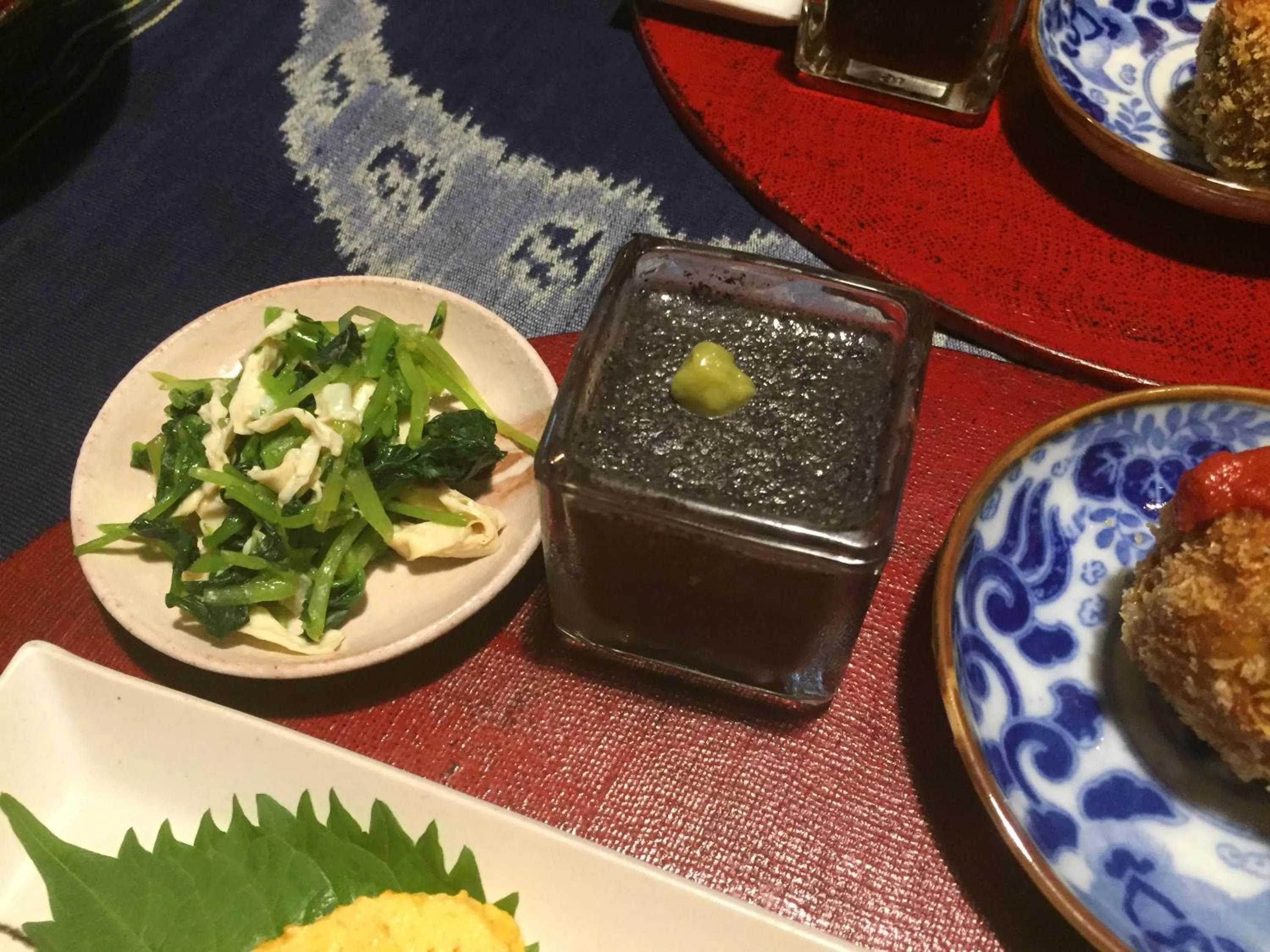 Food and drinks in Gallery Nozawa Inn