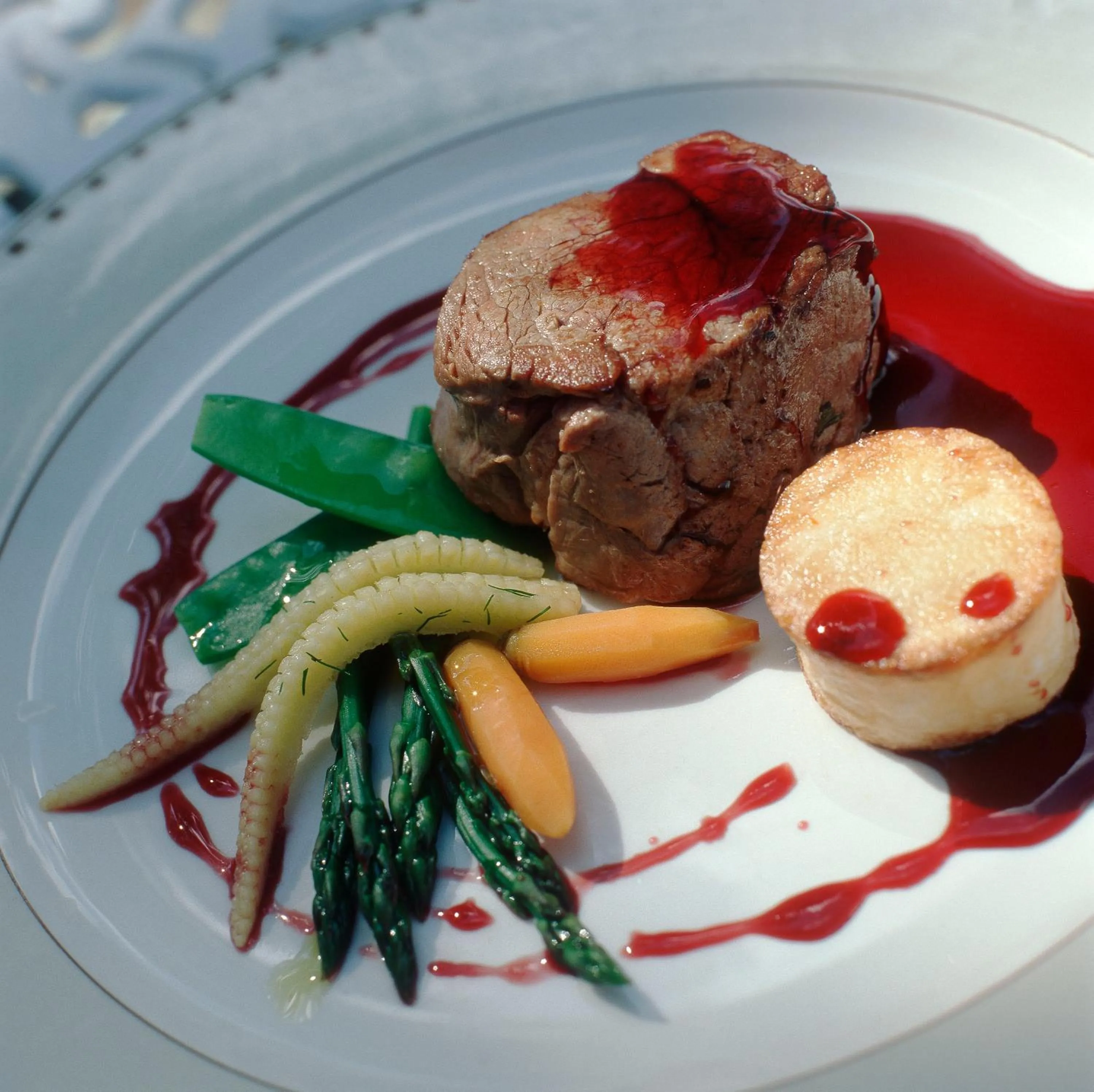 Food in Falcons View Manor