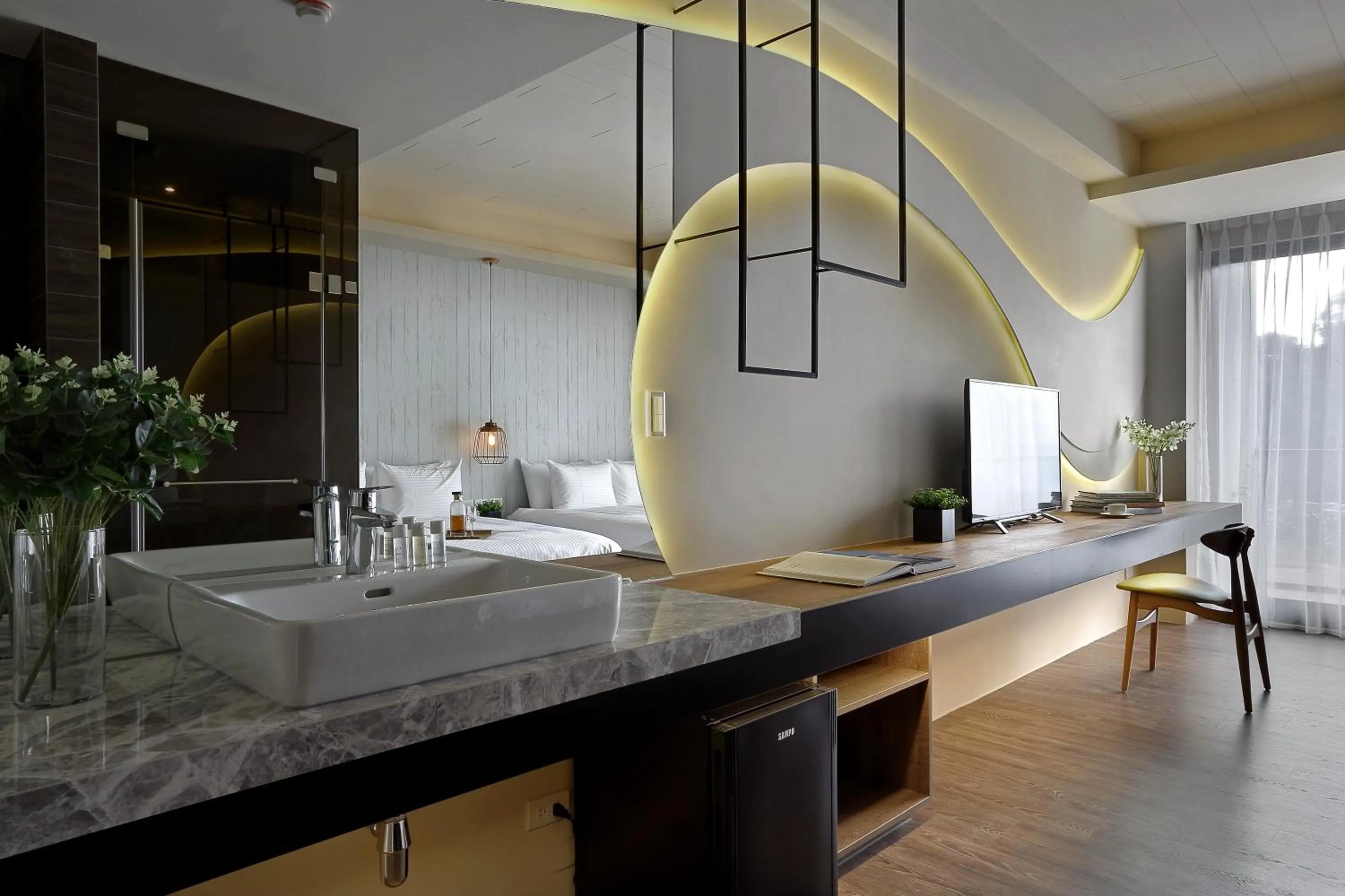 Seating area in Sun Moon Lake Blue Sky Bay B&B