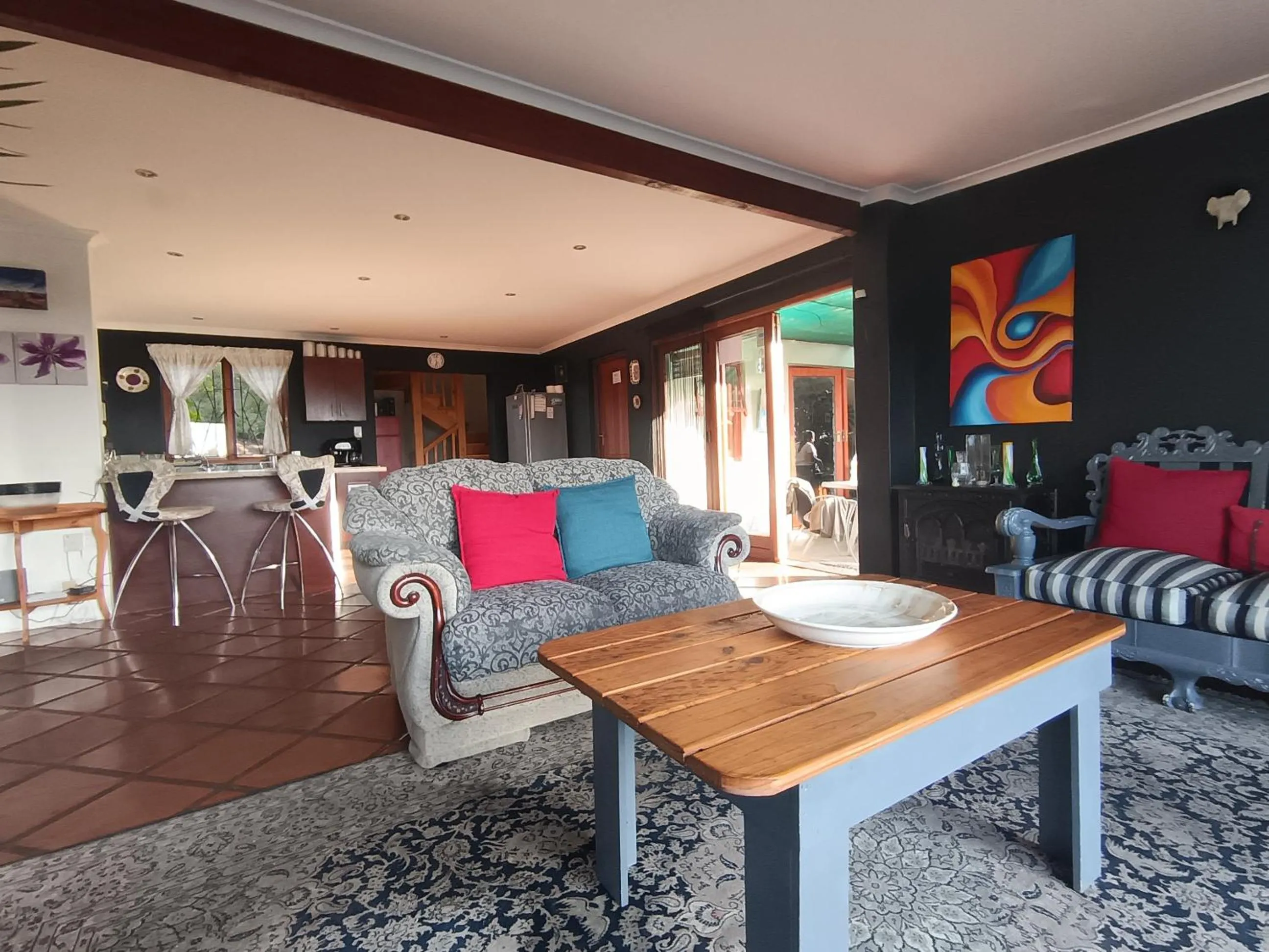 Seating area in Happy Homes - Imhoffs Gift