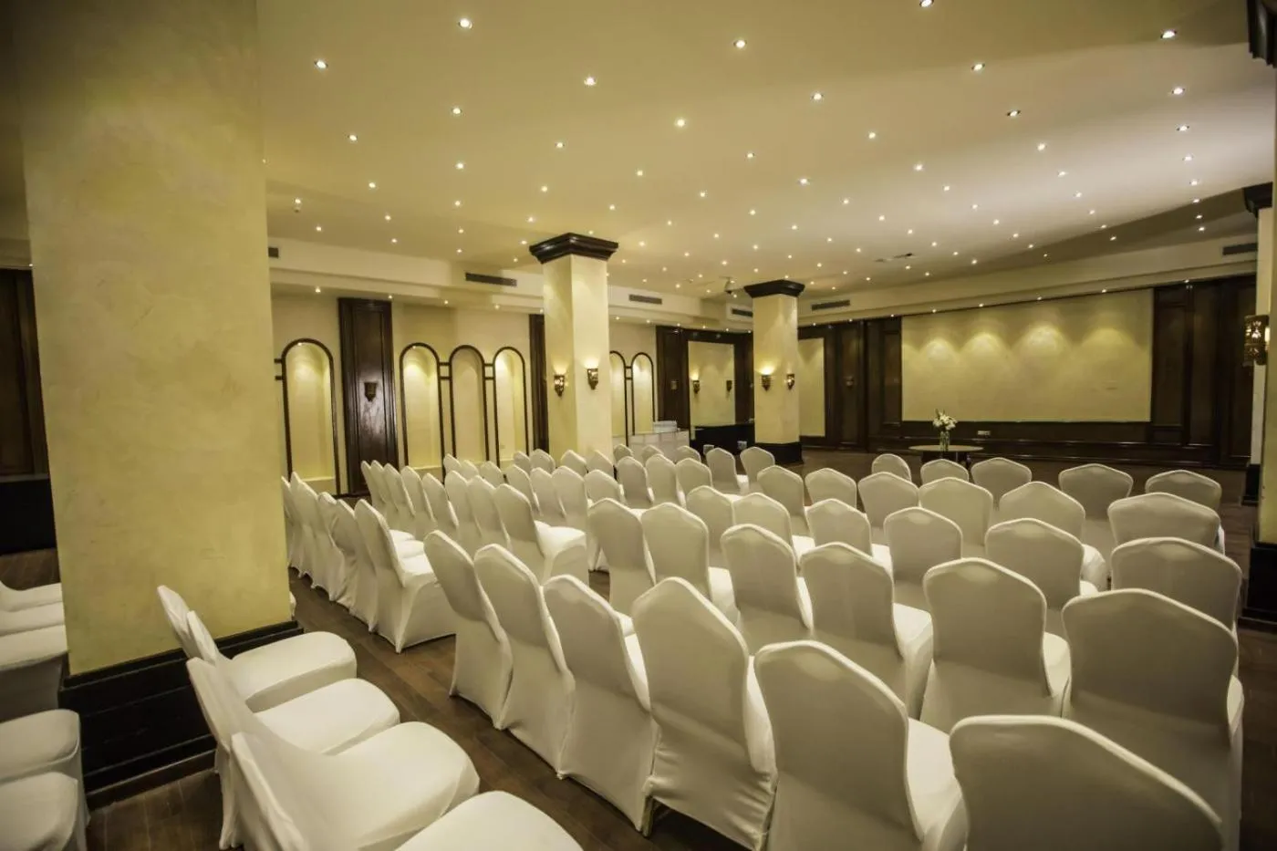 Business facilities in Sunrise Mamlouk Palace Resort