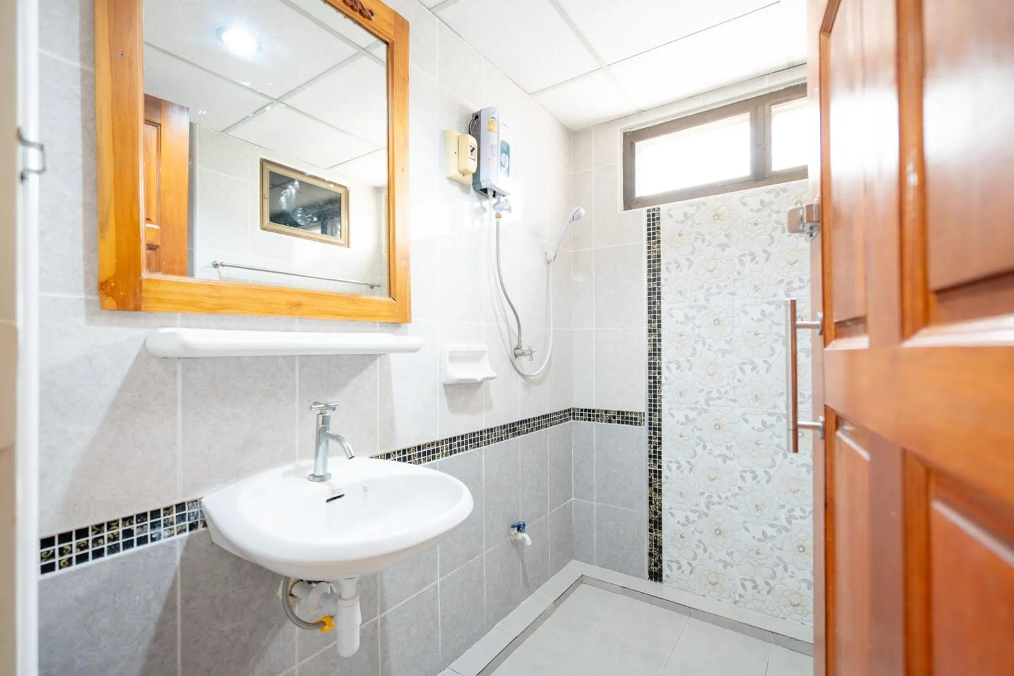 Bathroom in Chatsuree Mansion