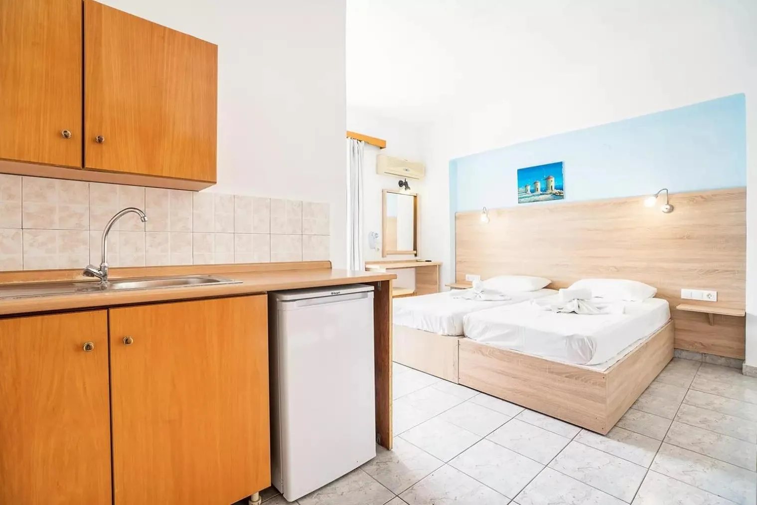 Bed in Sotirakis Hotel