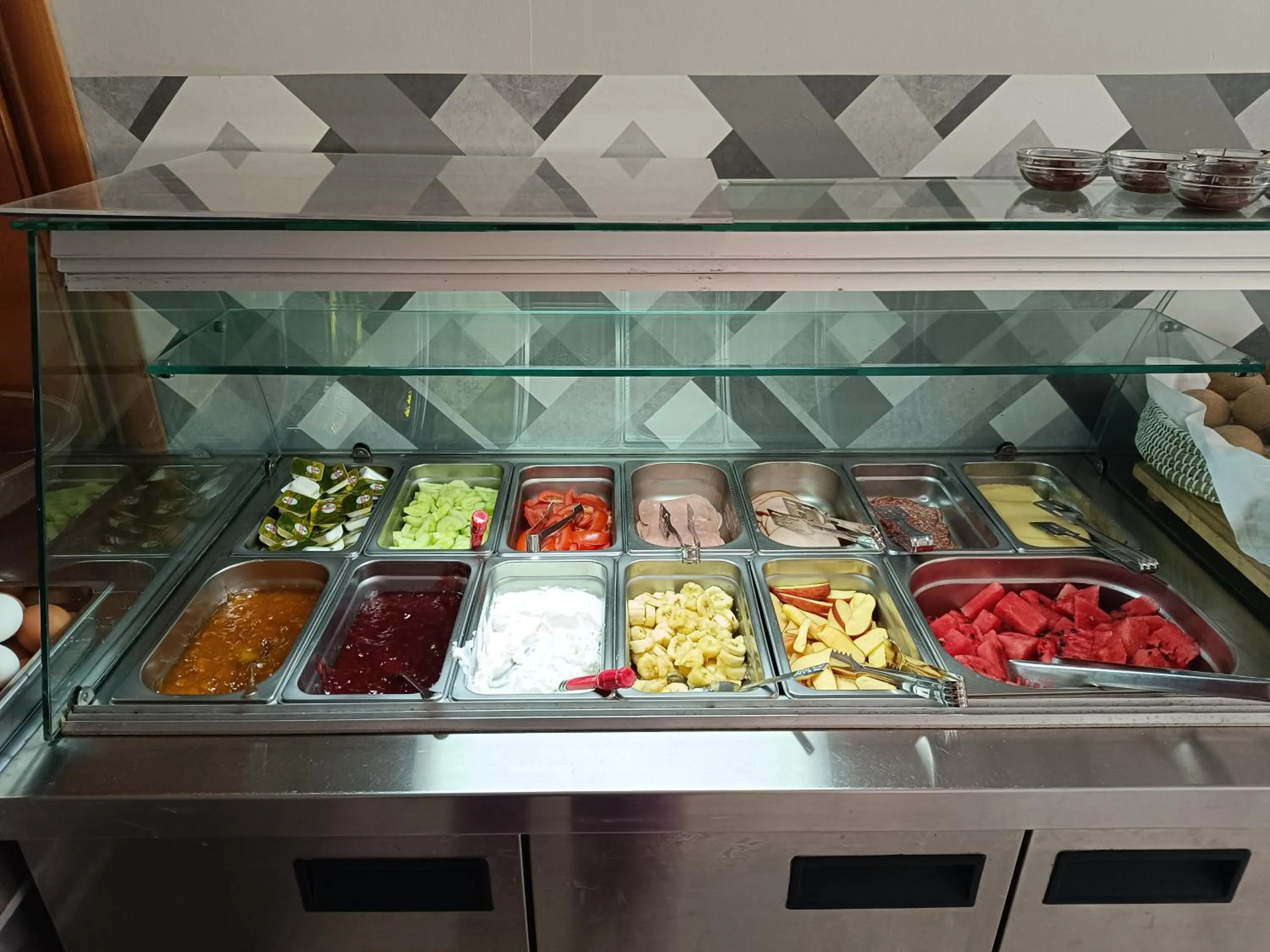 Buffet breakfast in Sotirakis Hotel