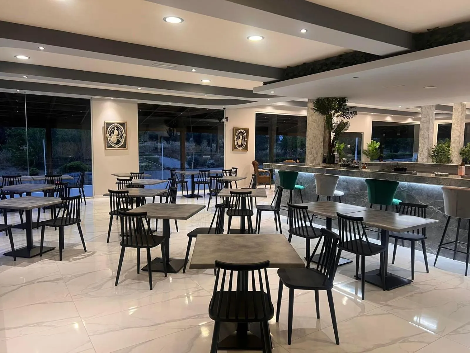 Restaurant/places to eat in Sotirakis Hotel