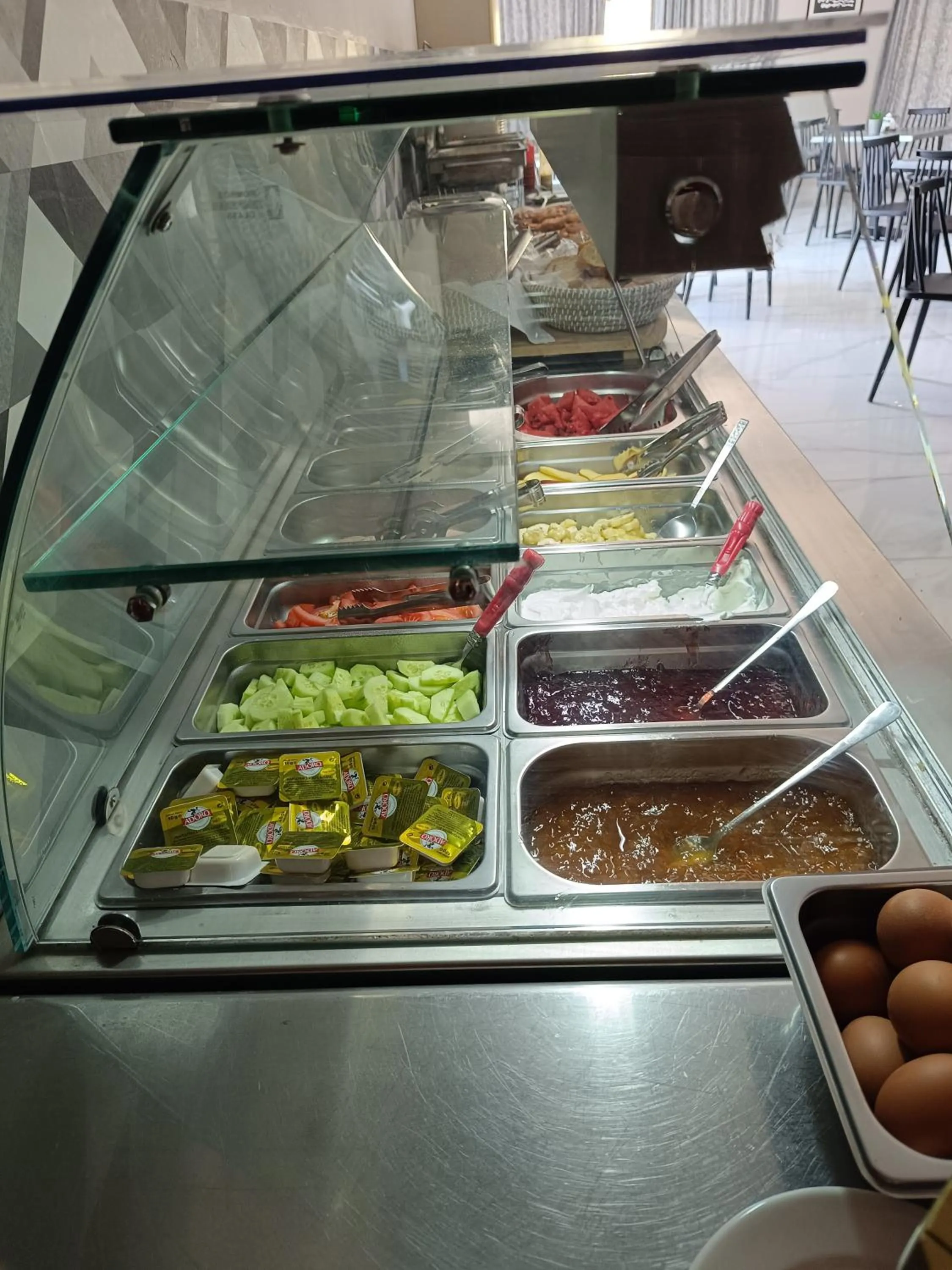 Buffet breakfast in Sotirakis Hotel