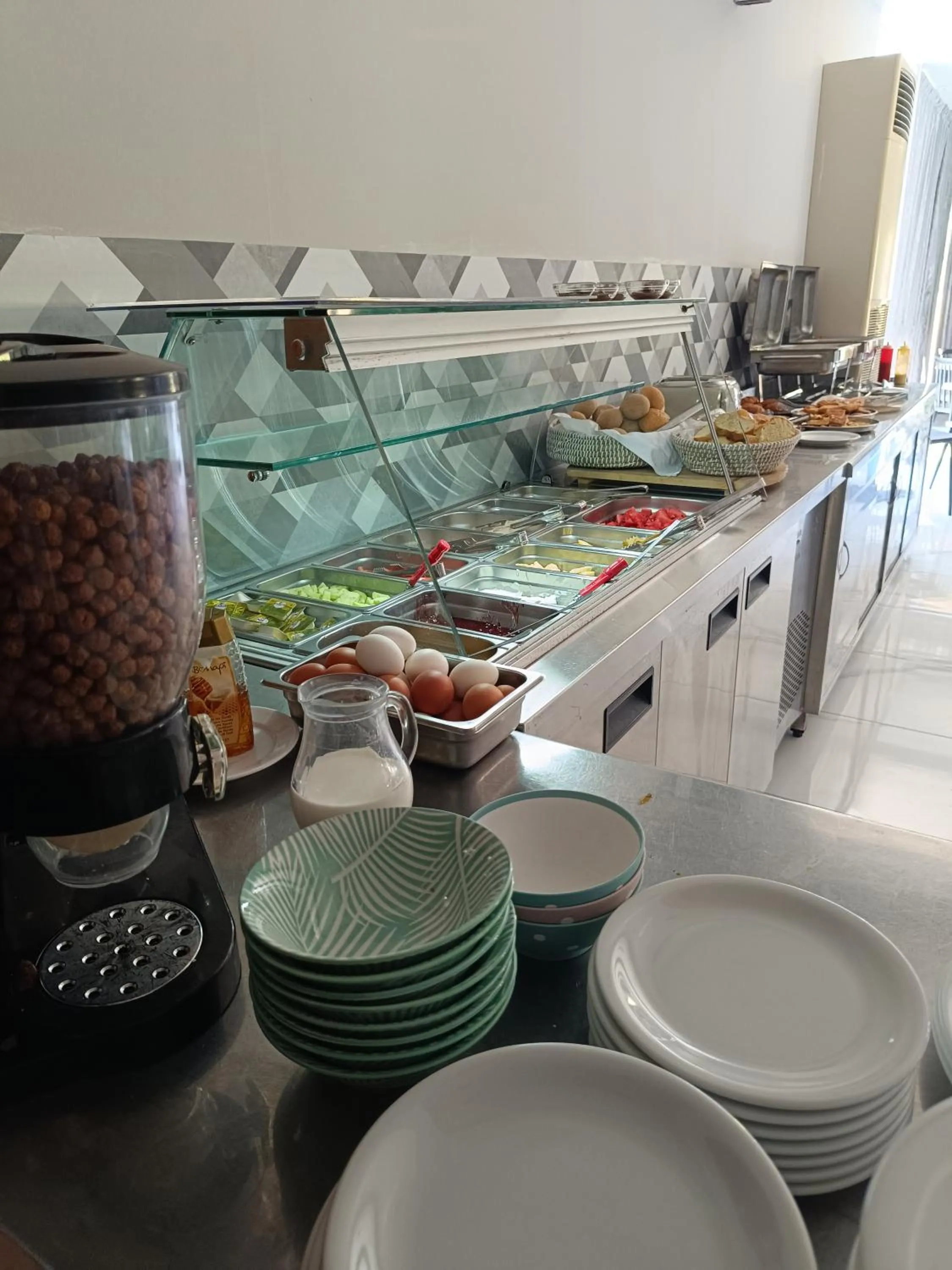 Buffet breakfast in Sotirakis Hotel