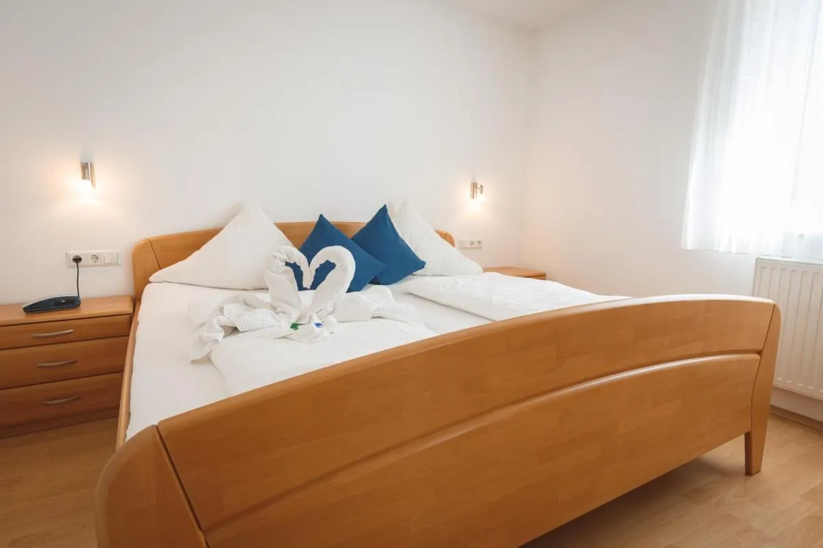 Bed in Strandpension Mäder